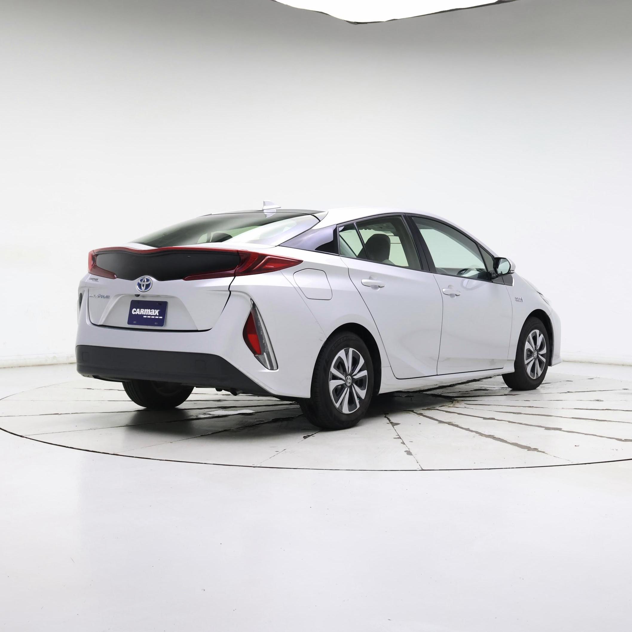 Thumbnail: 2017 Toyota Prius Prime - 8