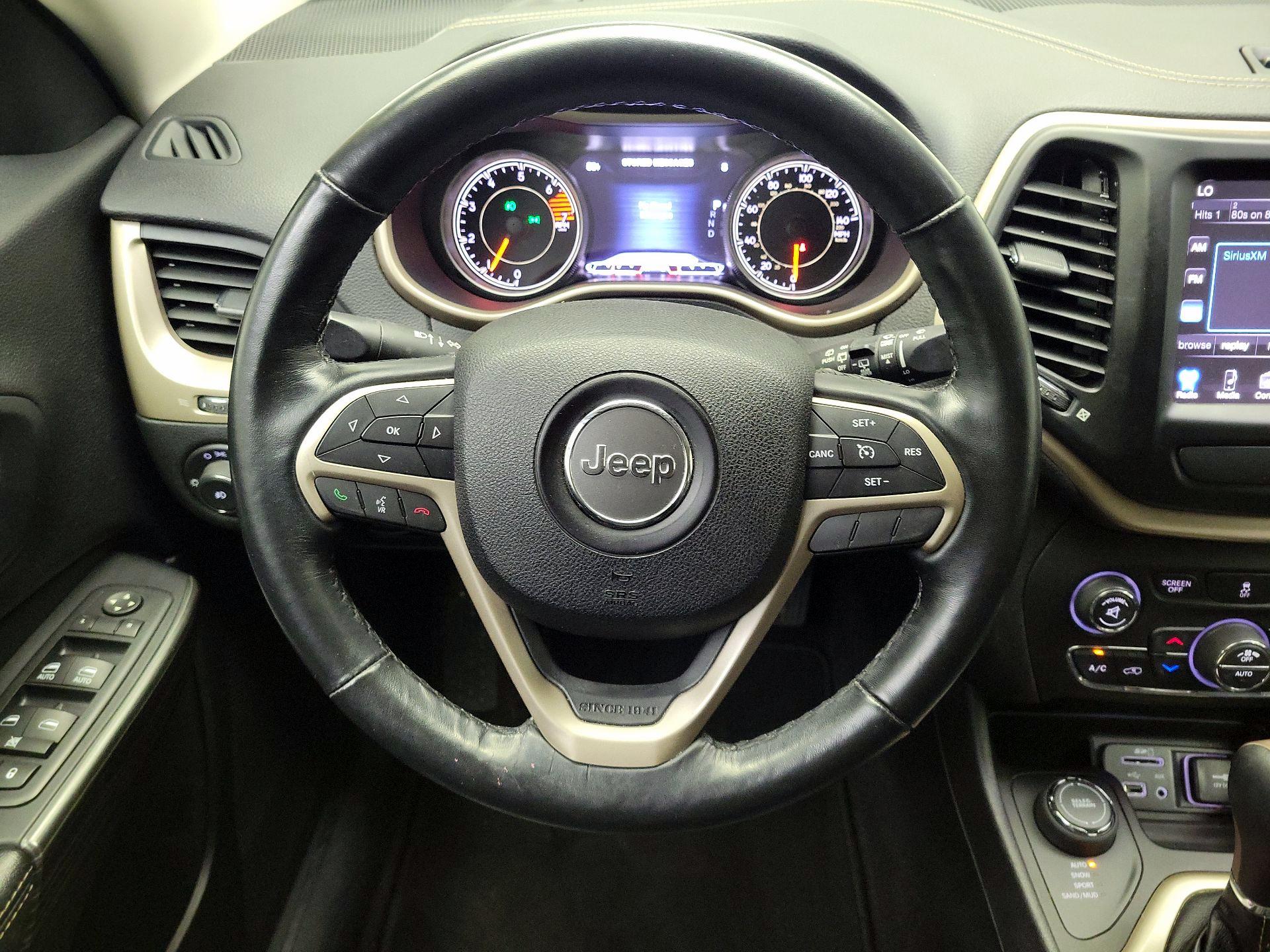 Thumbnail: 2016 Jeep Cherokee - 10