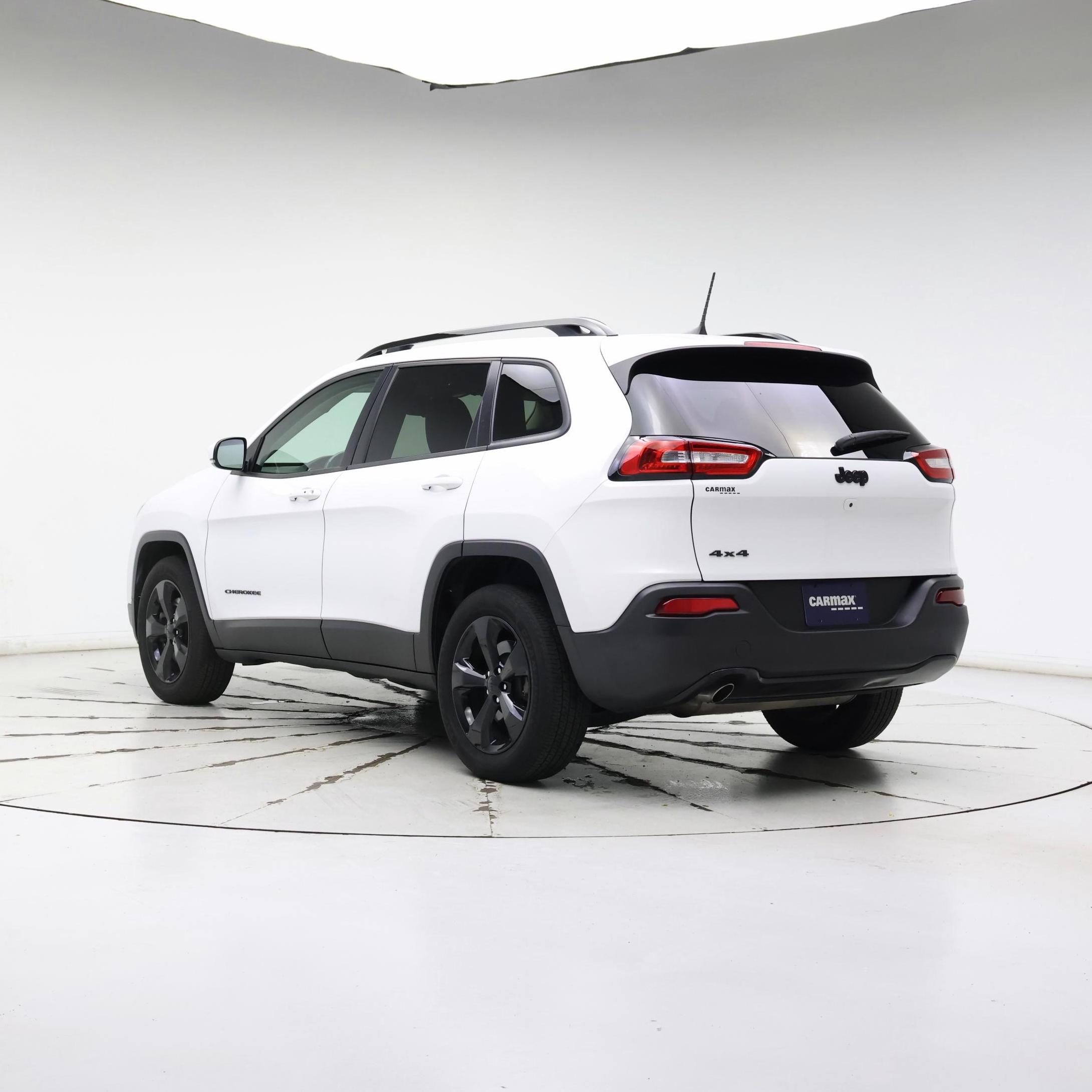 Thumbnail: 2016 Jeep Cherokee - 2