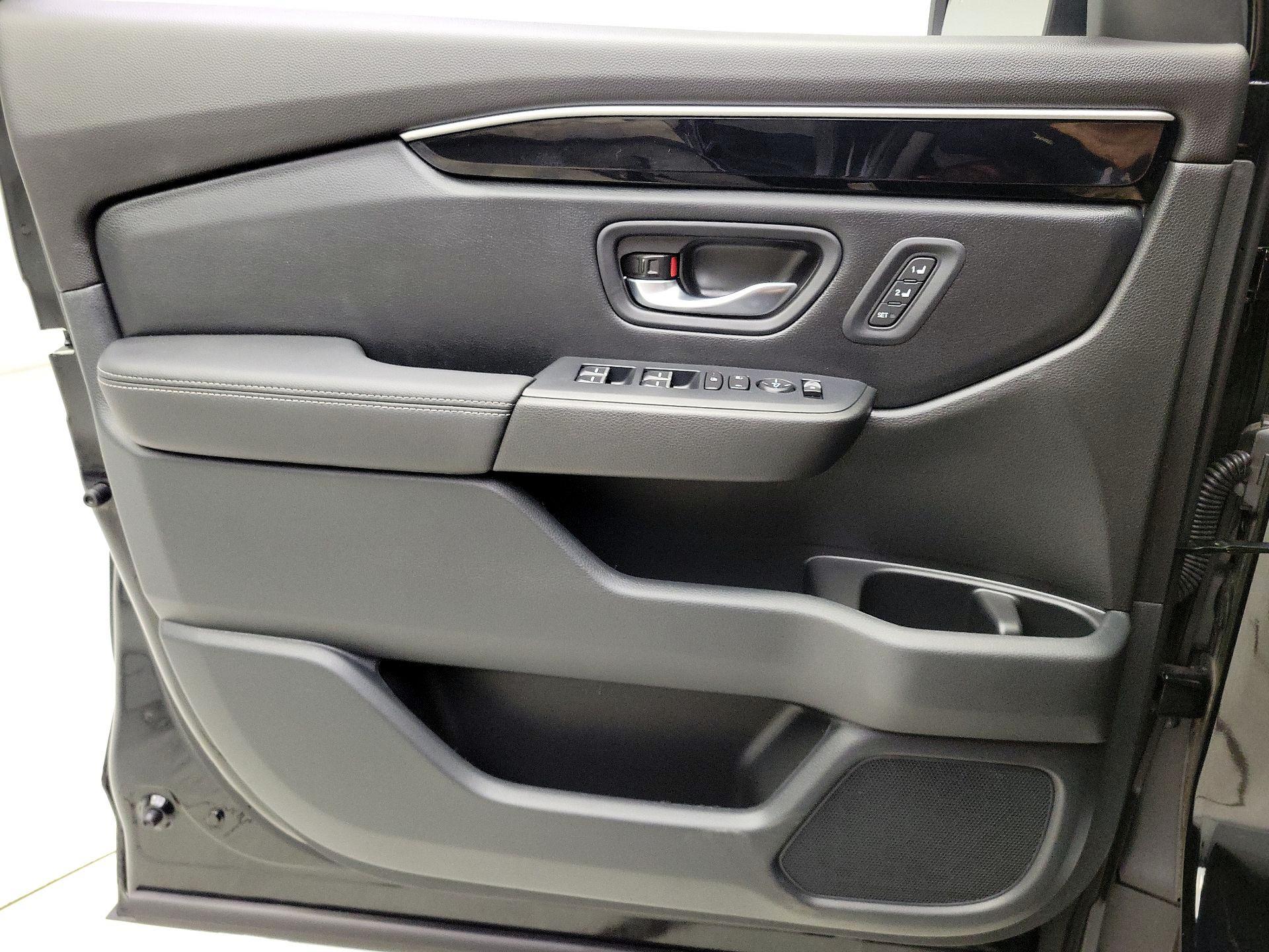 Thumbnail: 2025 Honda Pilot - 12