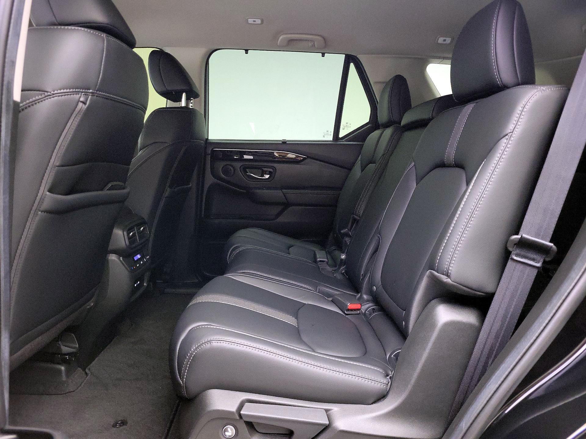 Thumbnail: 2025 Honda Pilot - 19
