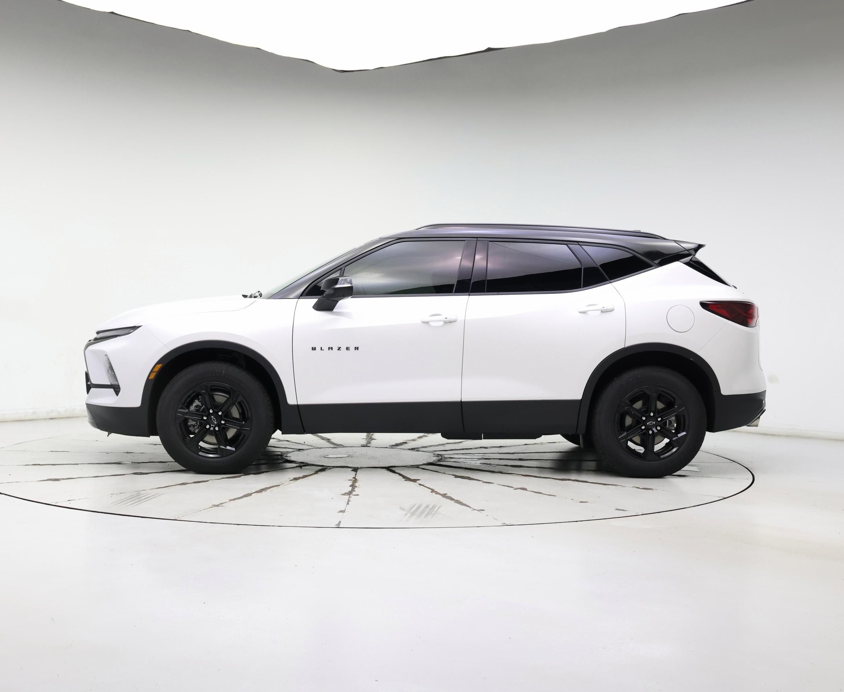 Thumbnail: 2025 Chevrolet Blazer - 3