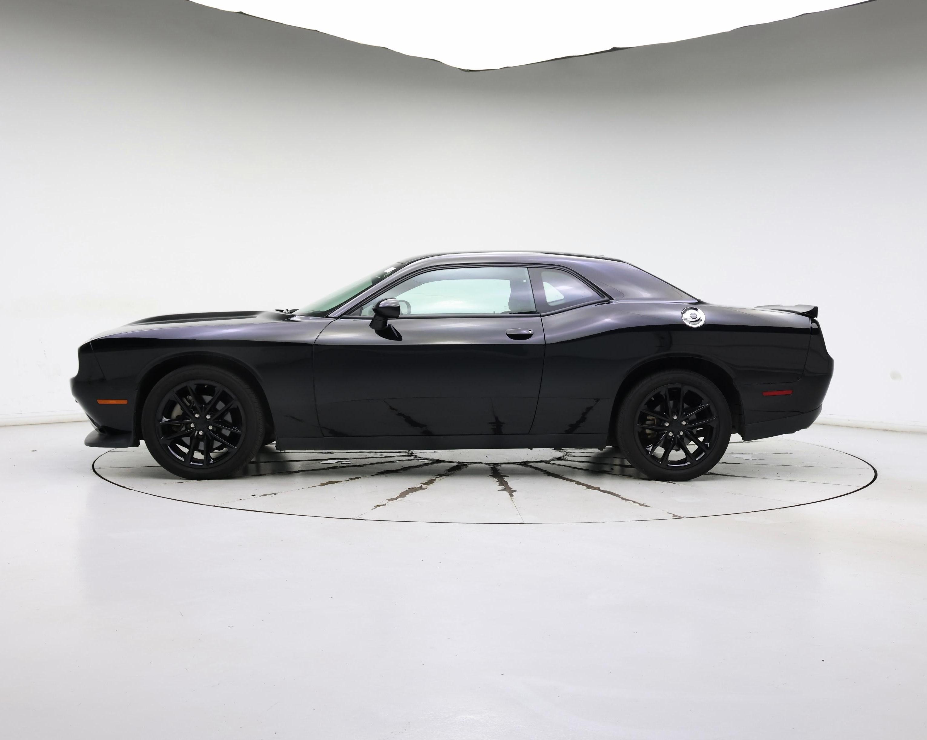Thumbnail: 2022 Dodge Challenger - 3