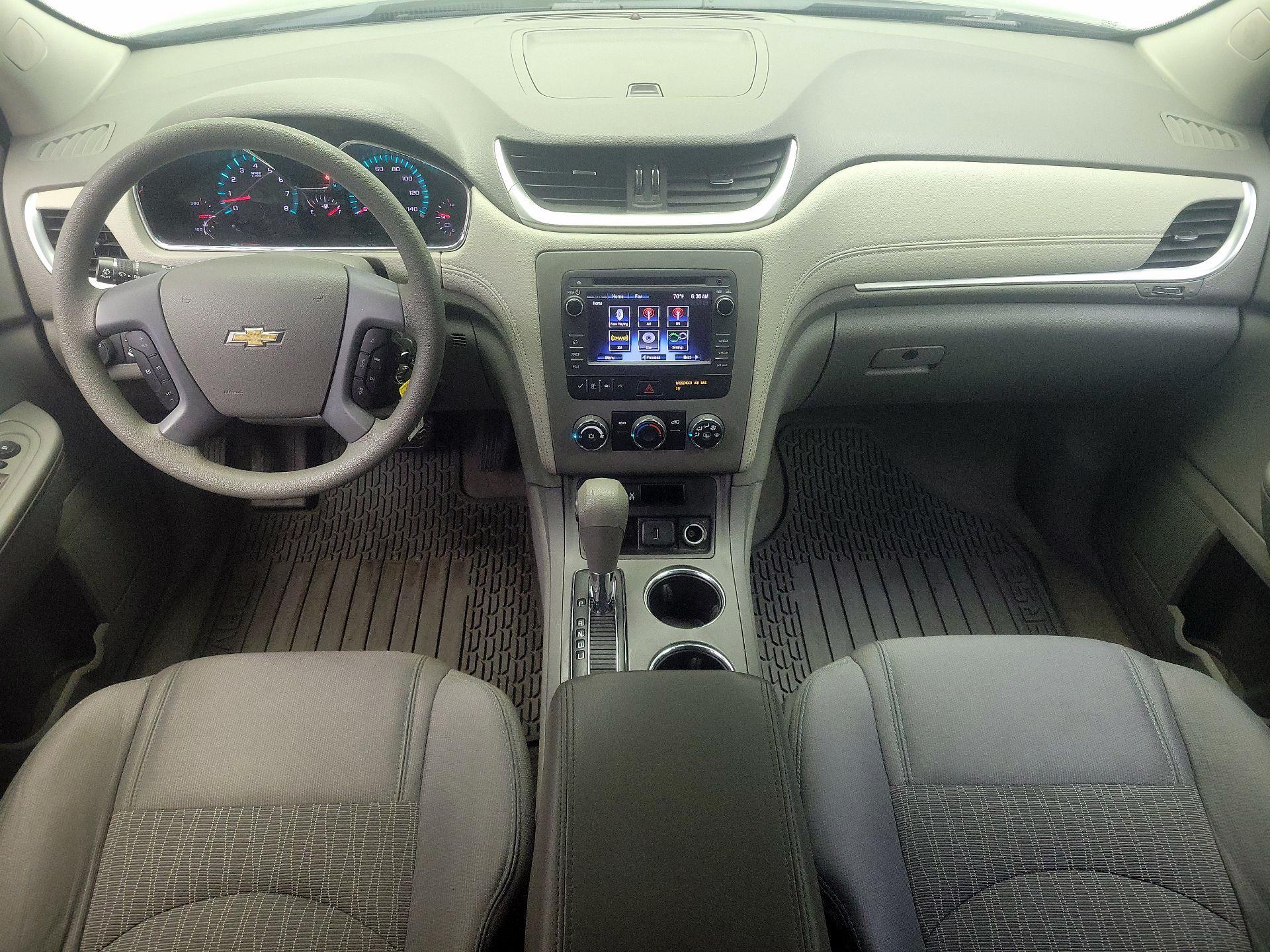 Thumbnail: 2017 Chevrolet Traverse - 9