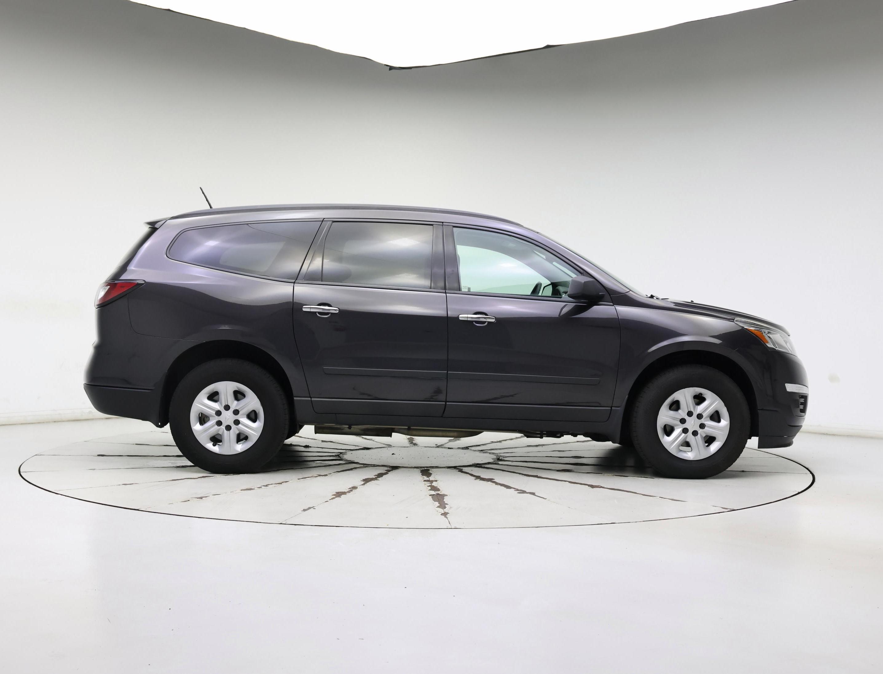 Thumbnail: 2017 Chevrolet Traverse - 7