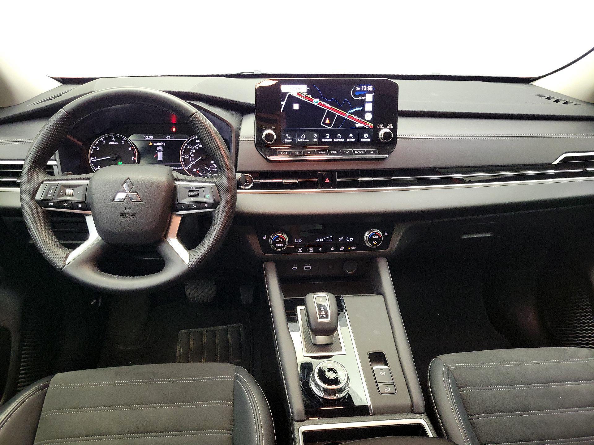 Thumbnail: 2024 Mitsubishi Outlander - 9