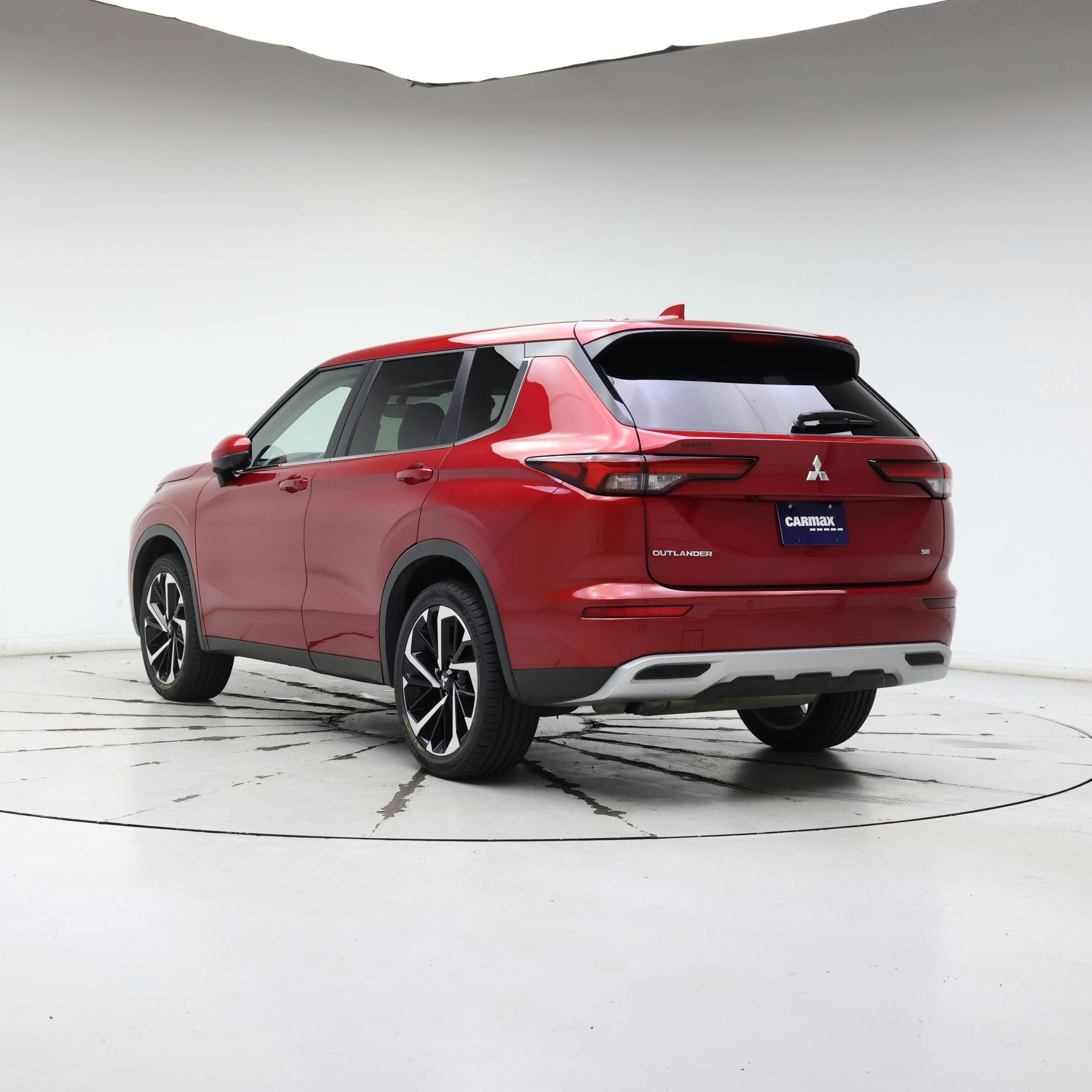 Thumbnail: 2024 Mitsubishi Outlander - 2