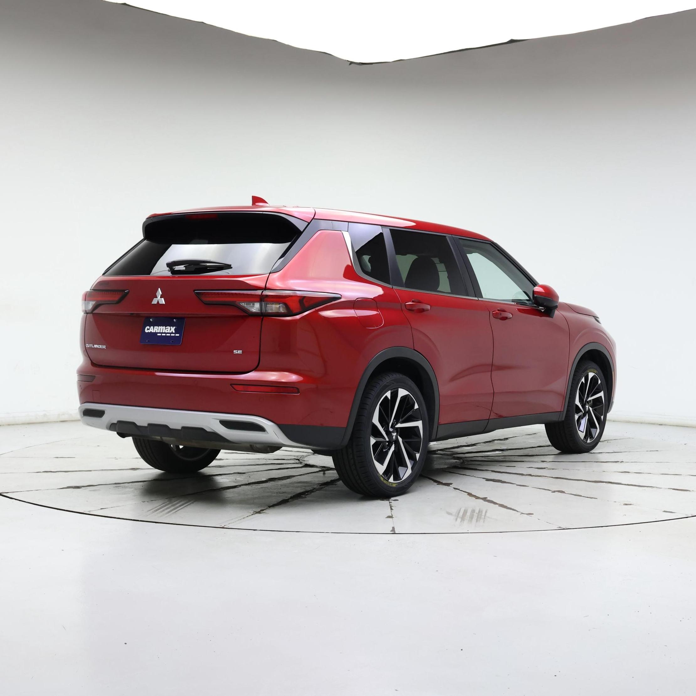 Thumbnail: 2024 Mitsubishi Outlander - 8