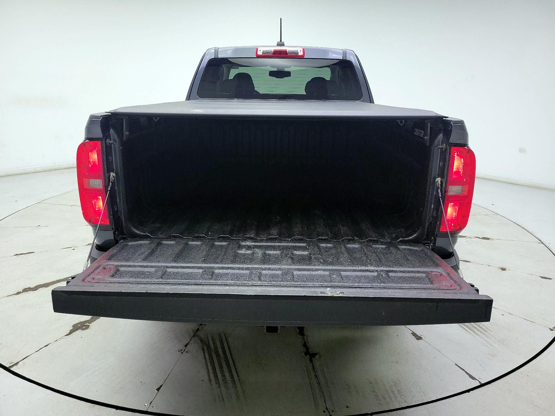 Thumbnail: 2015 Chevrolet Colorado - 20