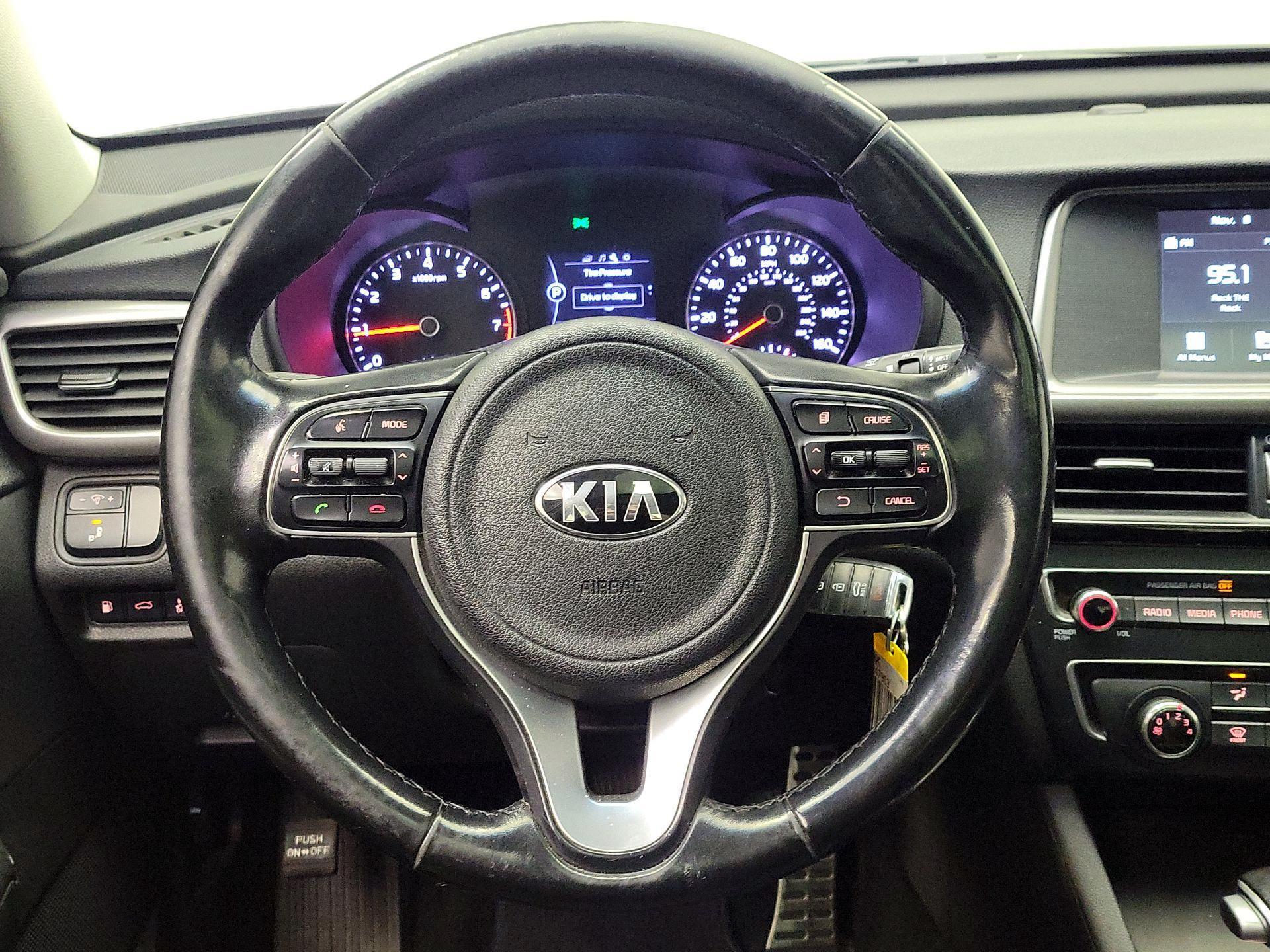 Thumbnail: 2018 Kia Optima - 10