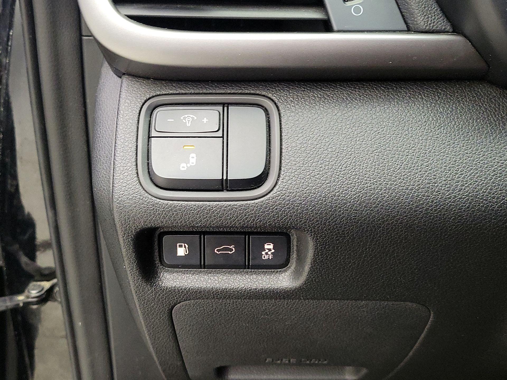 Thumbnail: 2018 Kia Optima - 13