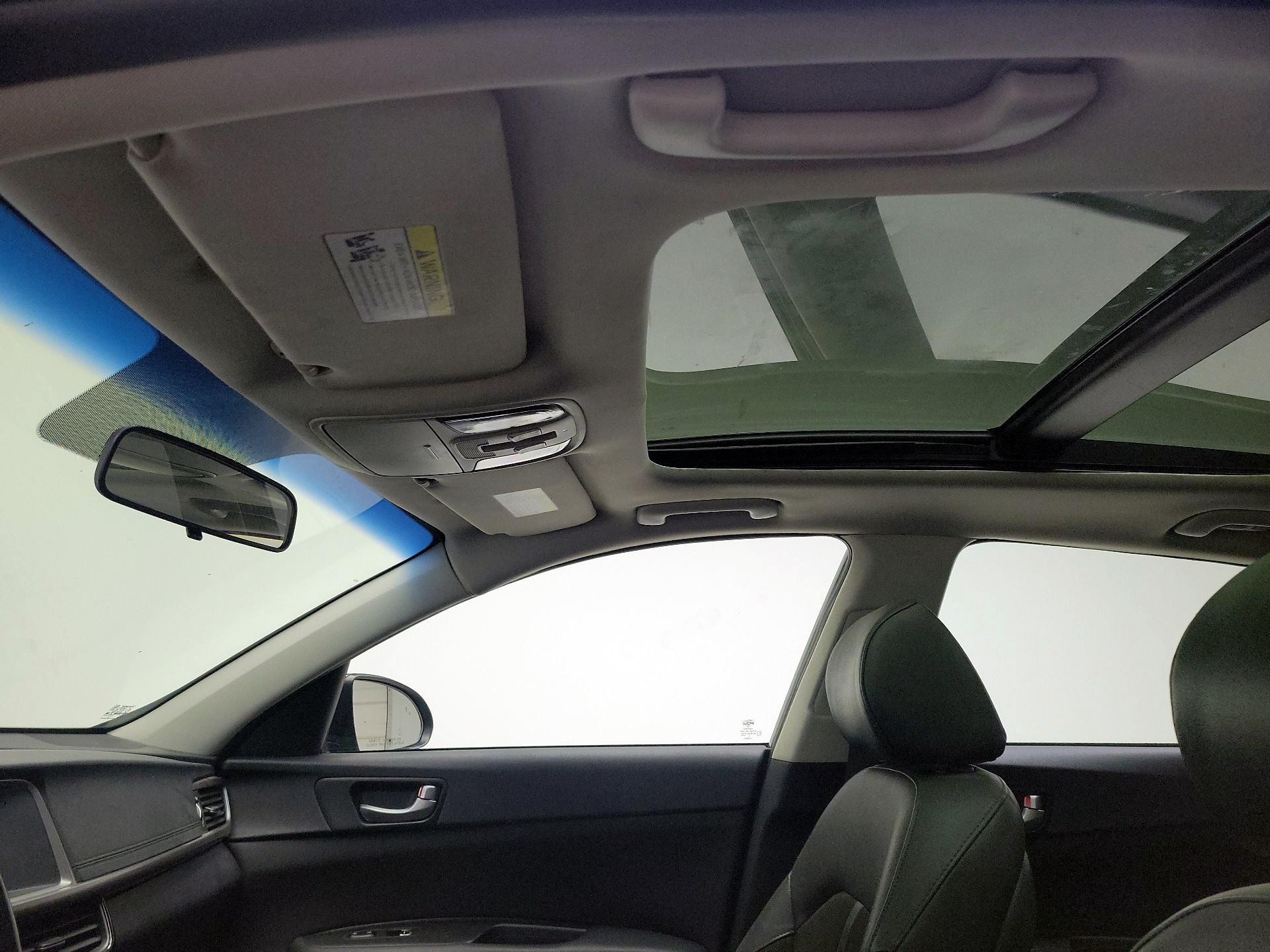 Thumbnail: 2018 Kia Optima - 19