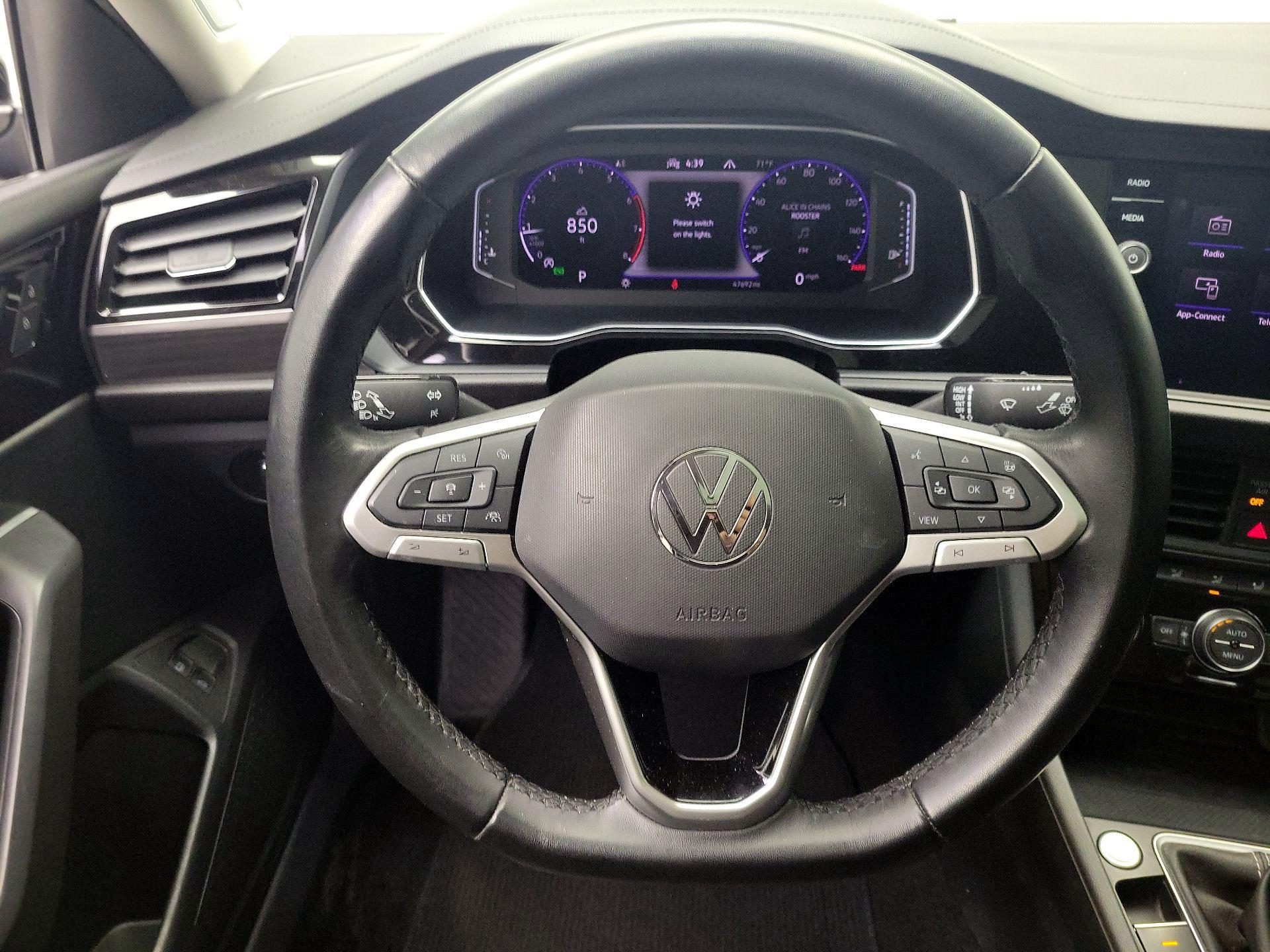 Thumbnail: 2022 Volkswagen Jetta - 10