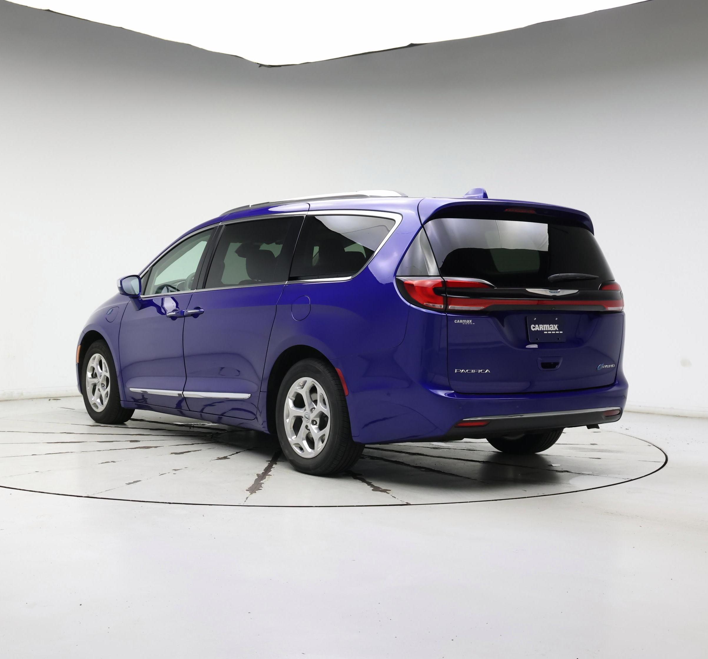 Thumbnail: 2021 Chrysler Pacifica - 2