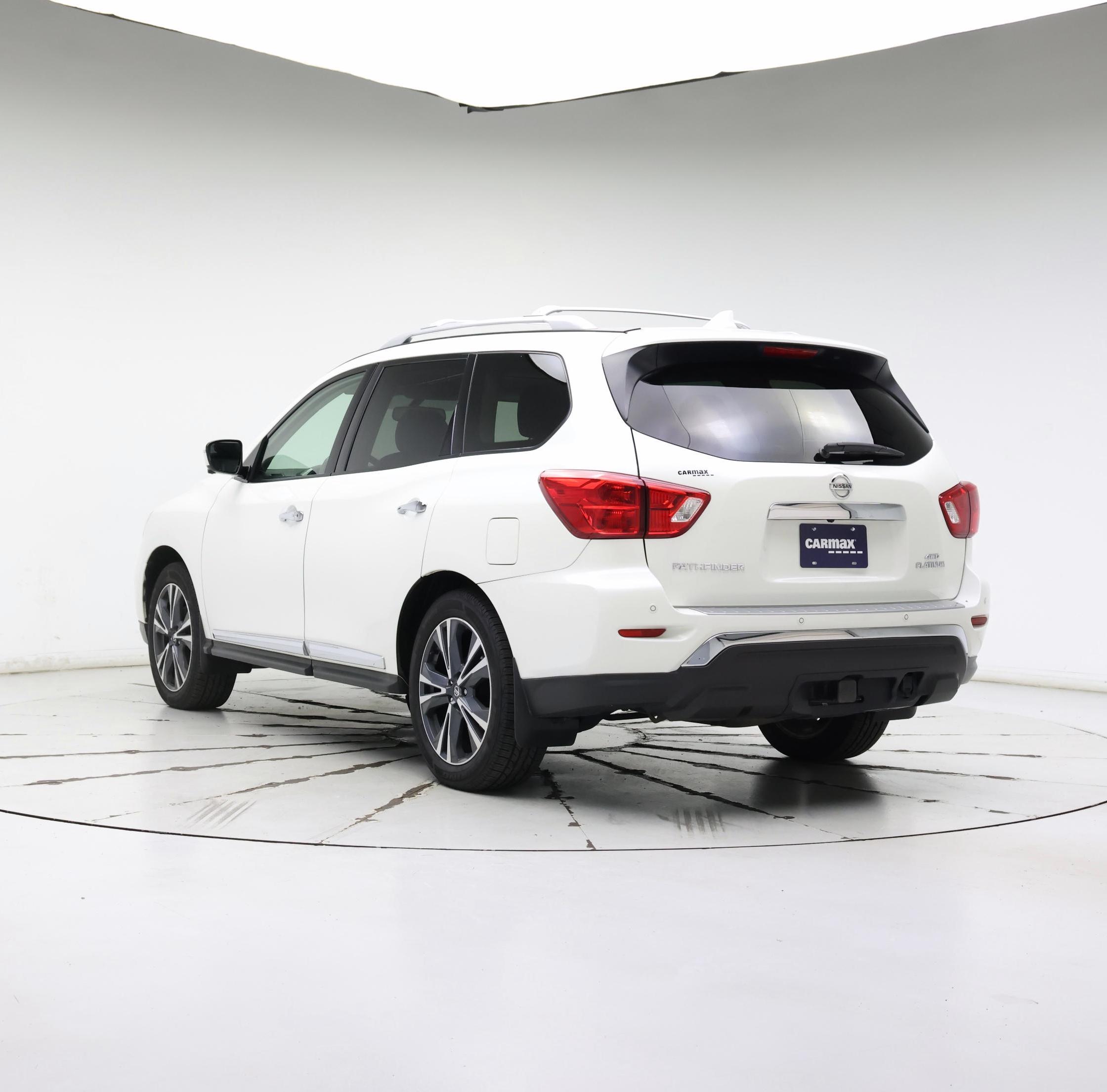 Thumbnail: 2020 Nissan Pathfinder - 2