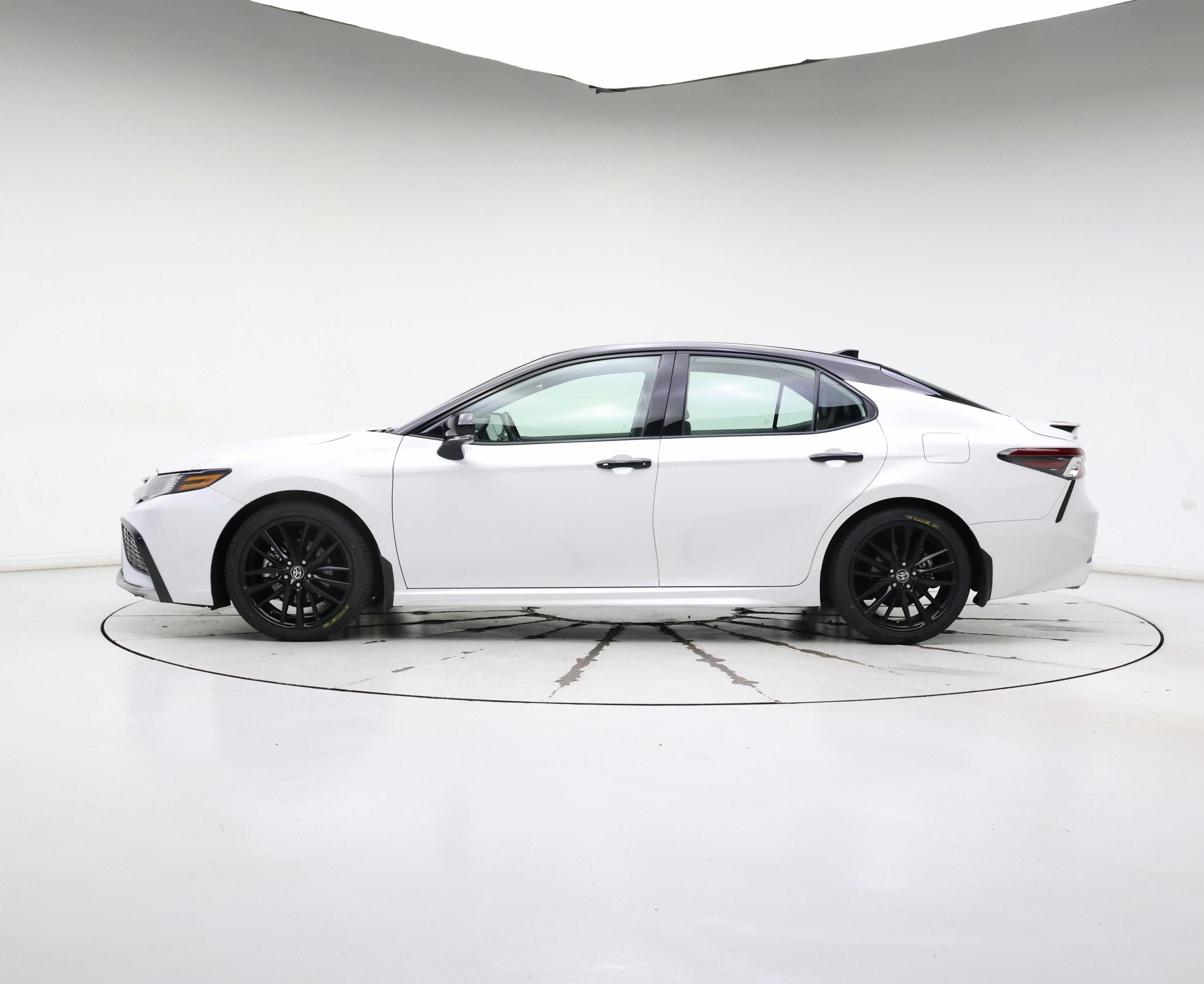 Thumbnail: 2023 Toyota Camry - 3