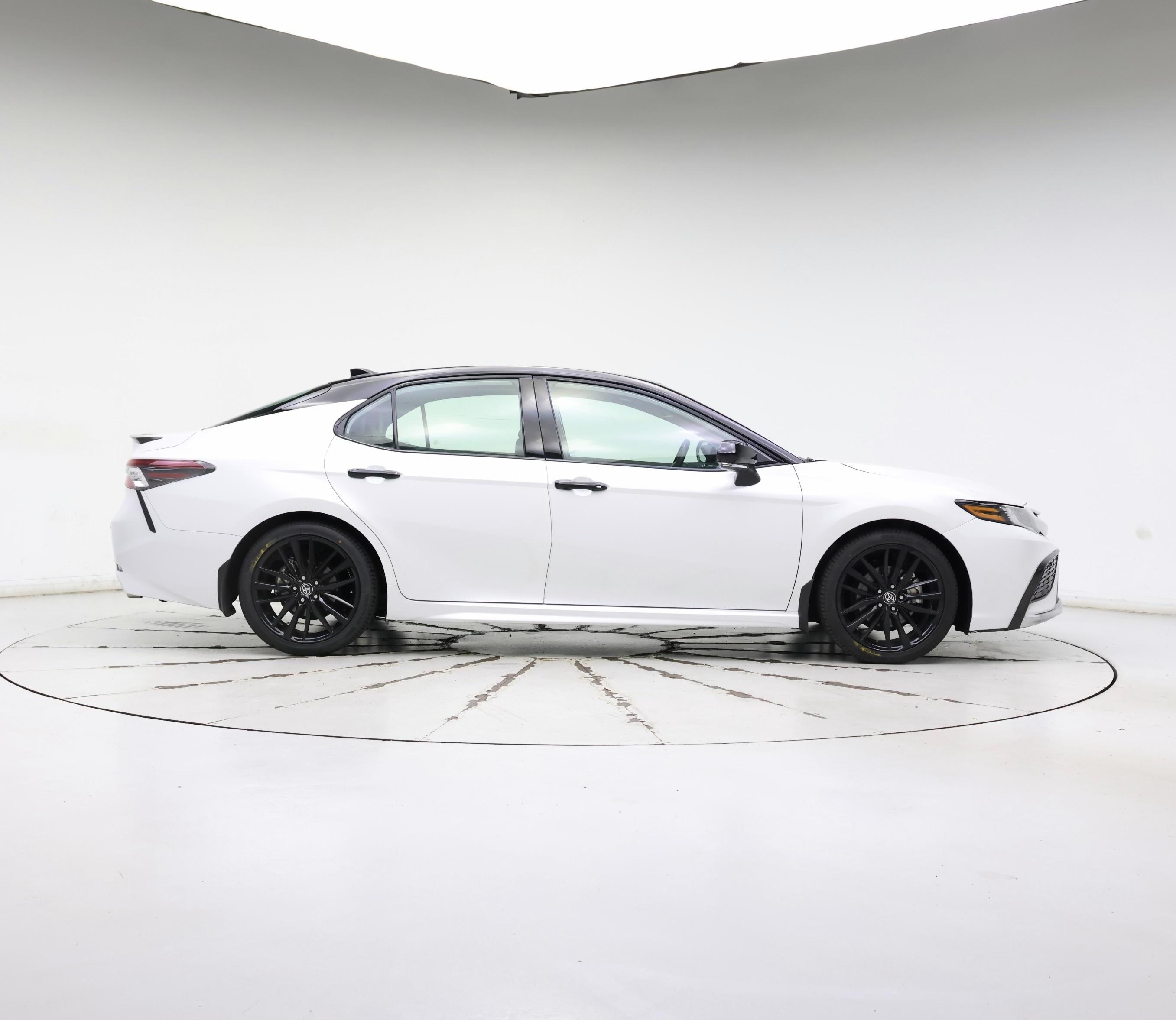 Thumbnail: 2023 Toyota Camry - 7