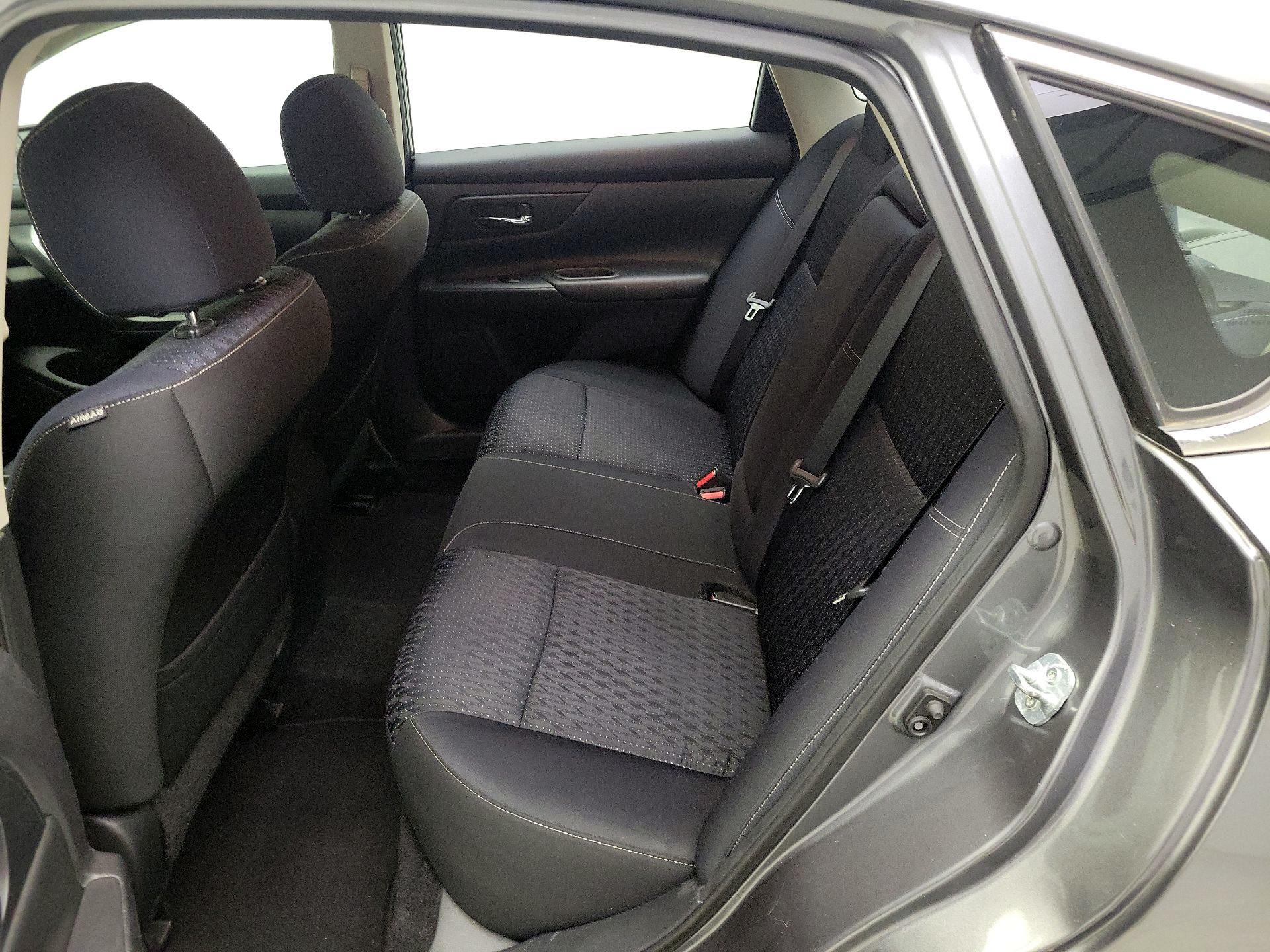 Thumbnail: 2016 Nissan Altima - 19