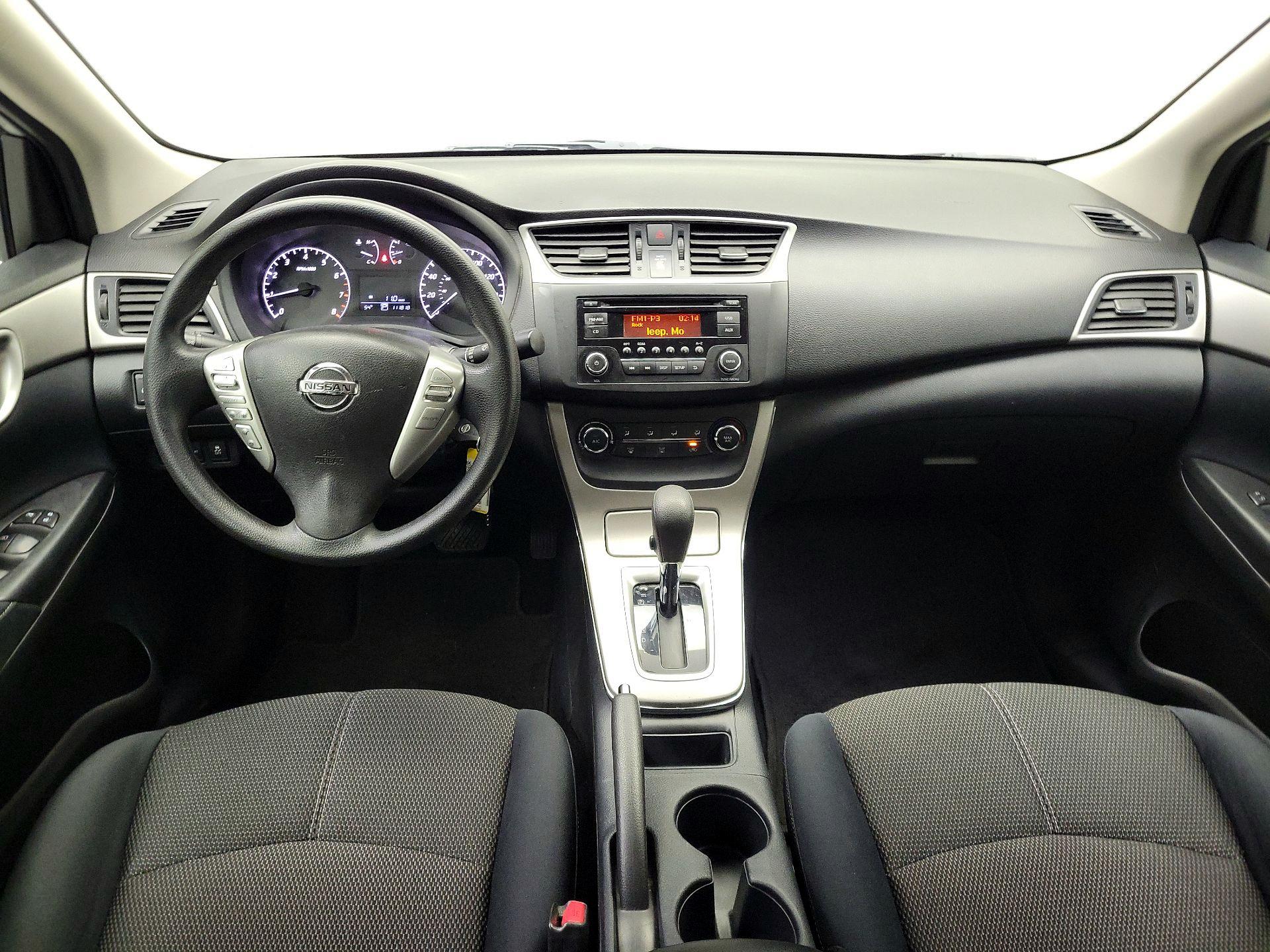 Thumbnail: 2015 Nissan Sentra - 9