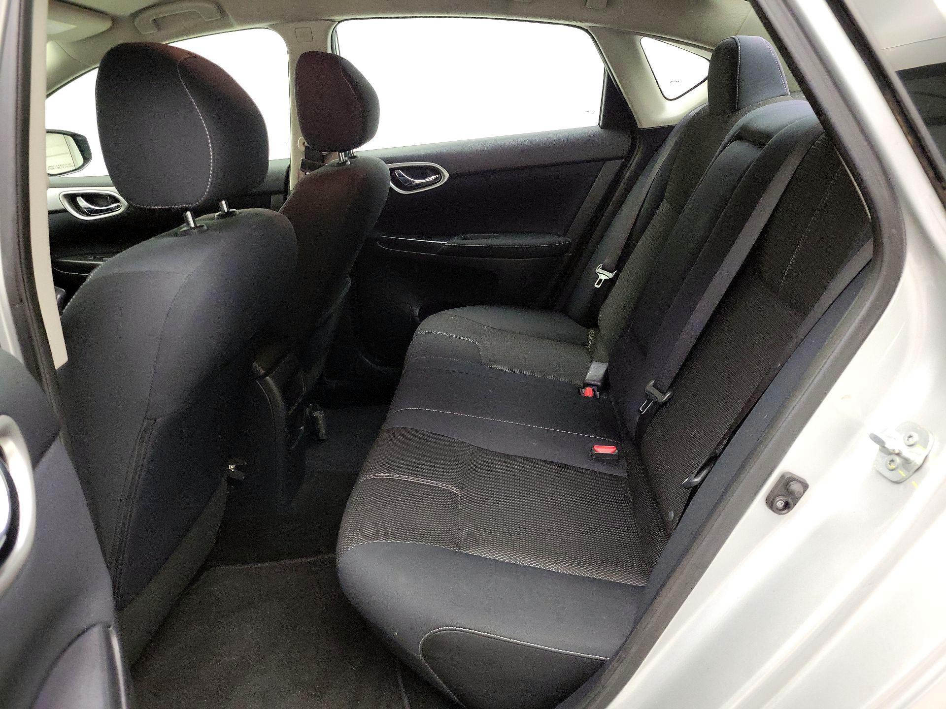 Thumbnail: 2015 Nissan Sentra - 18