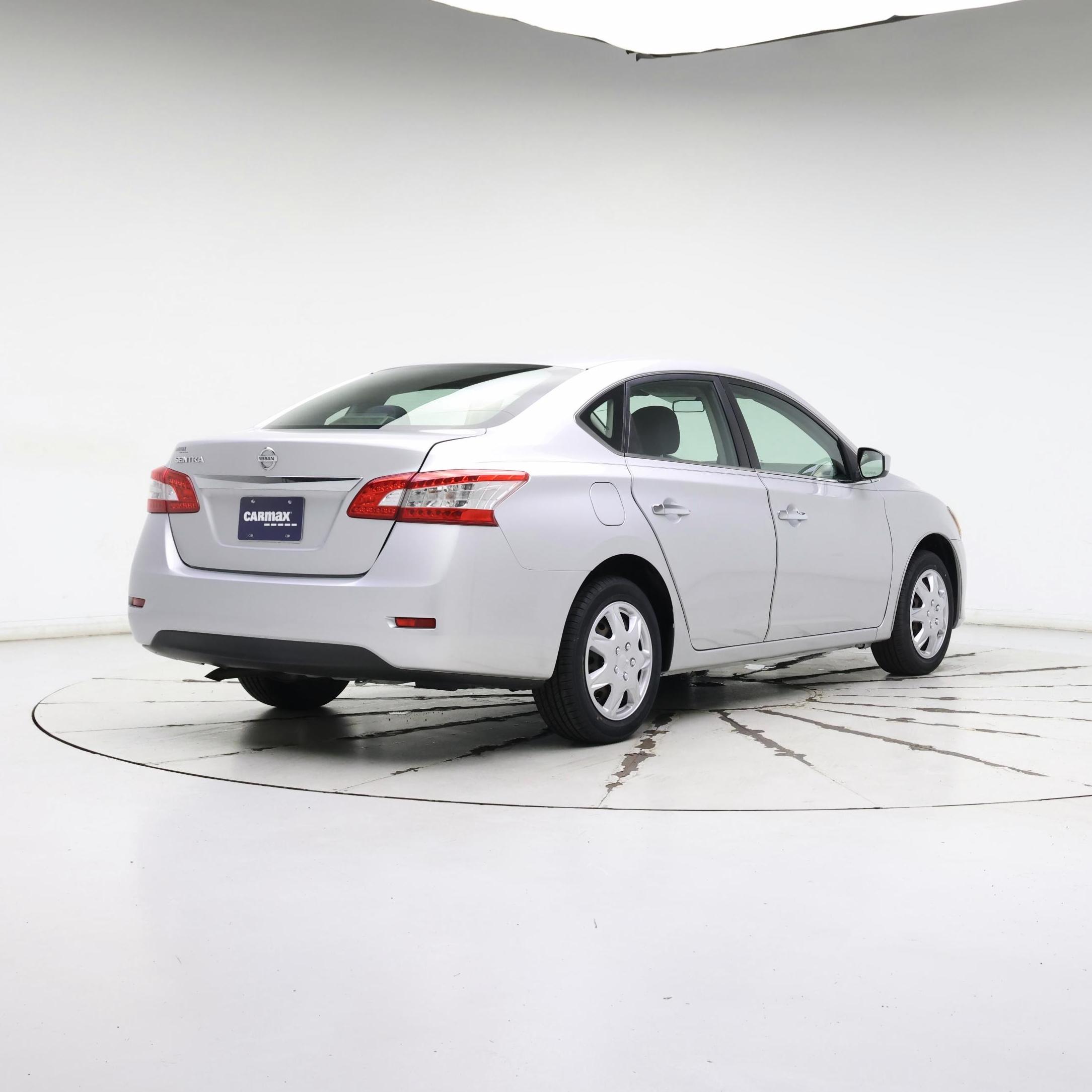 Thumbnail: 2015 Nissan Sentra - 8