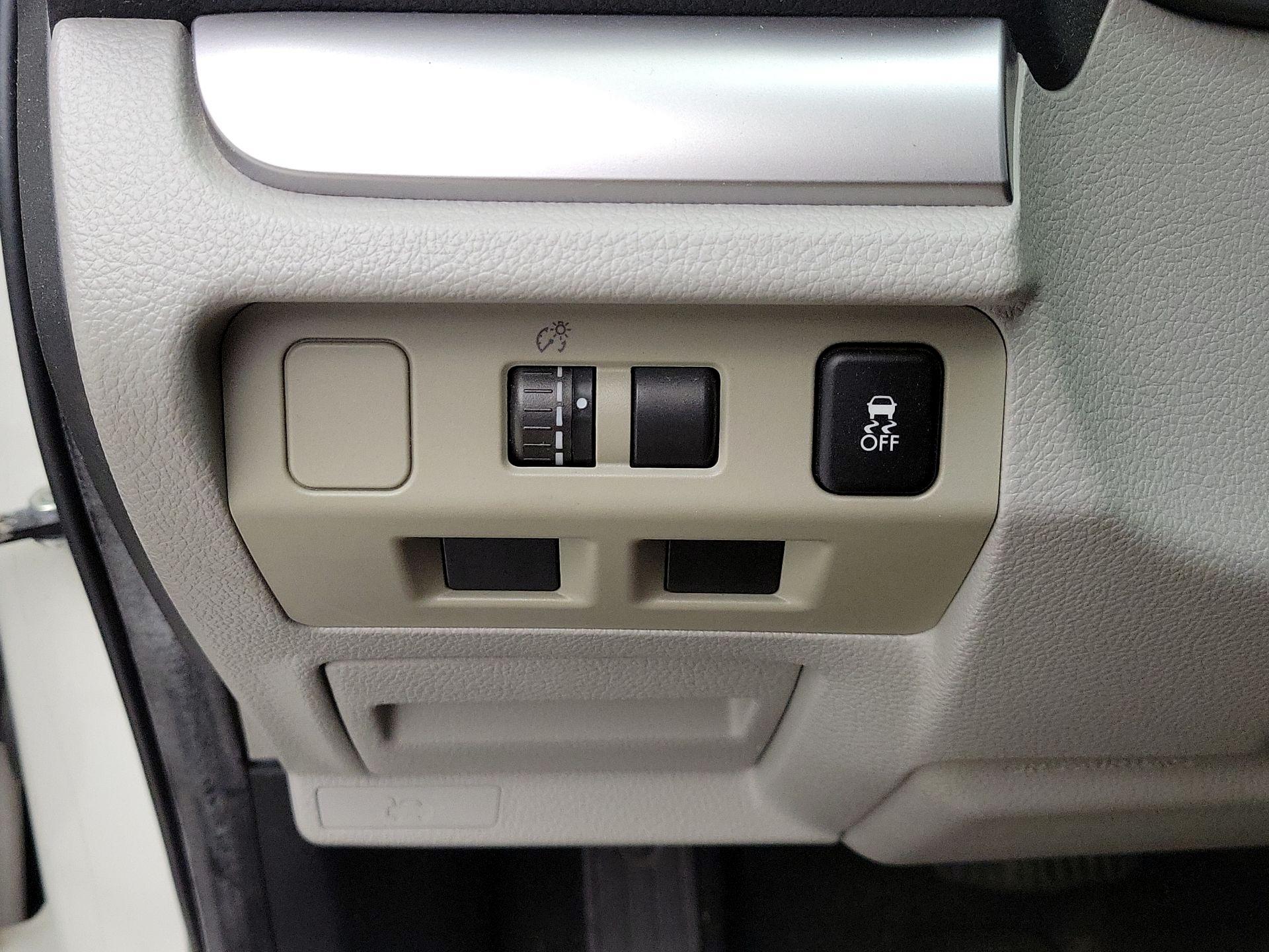 Thumbnail: 2014 Subaru Forester - 13