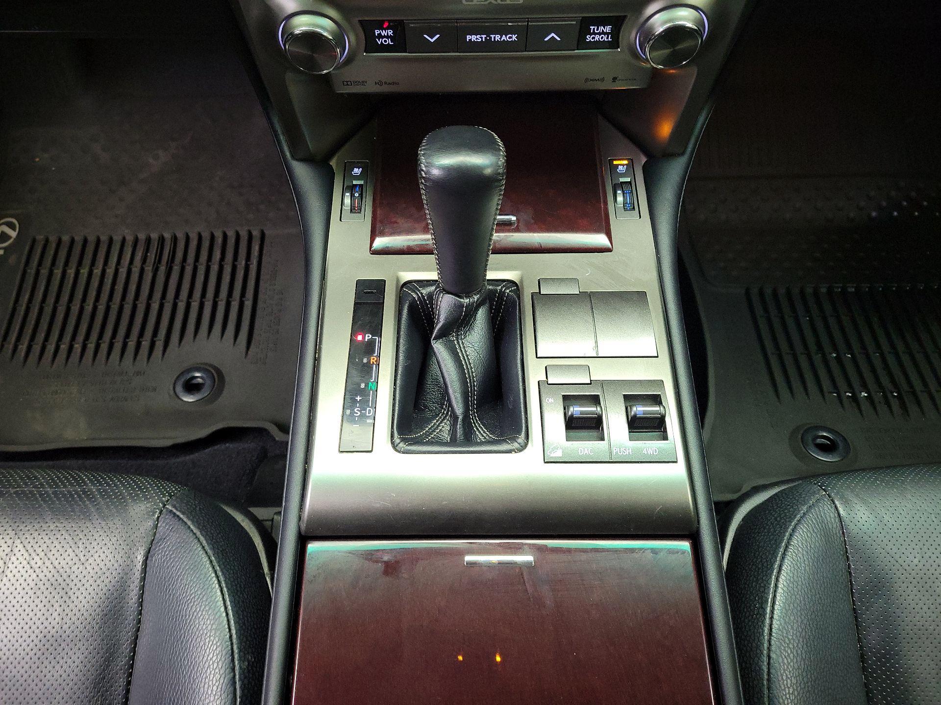 Thumbnail: 2016 Lexus GX - 18