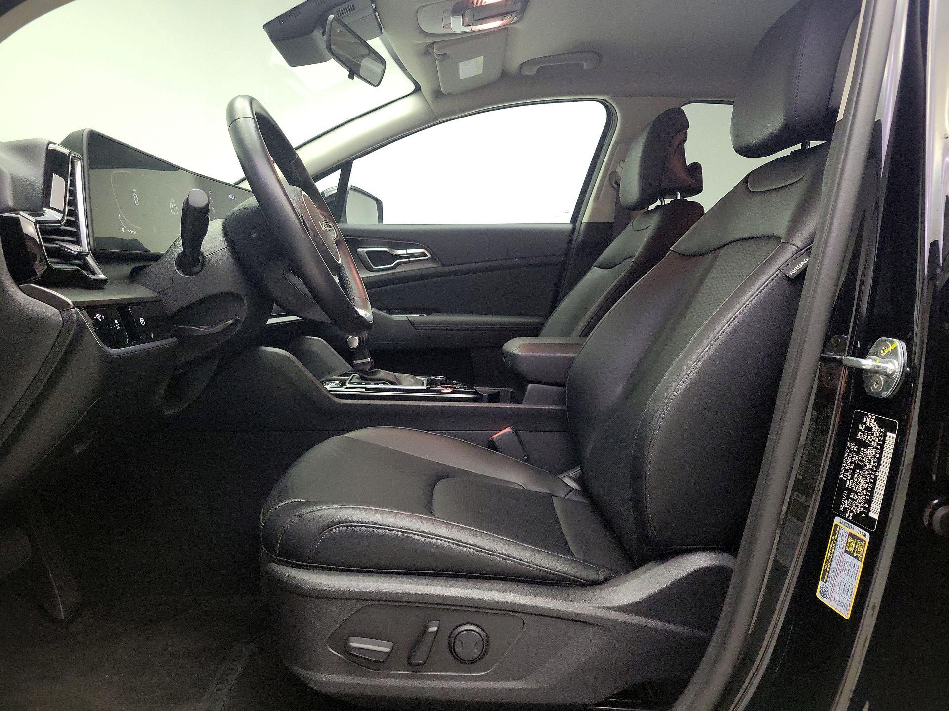 Thumbnail: 2023 Kia Sportage - 11