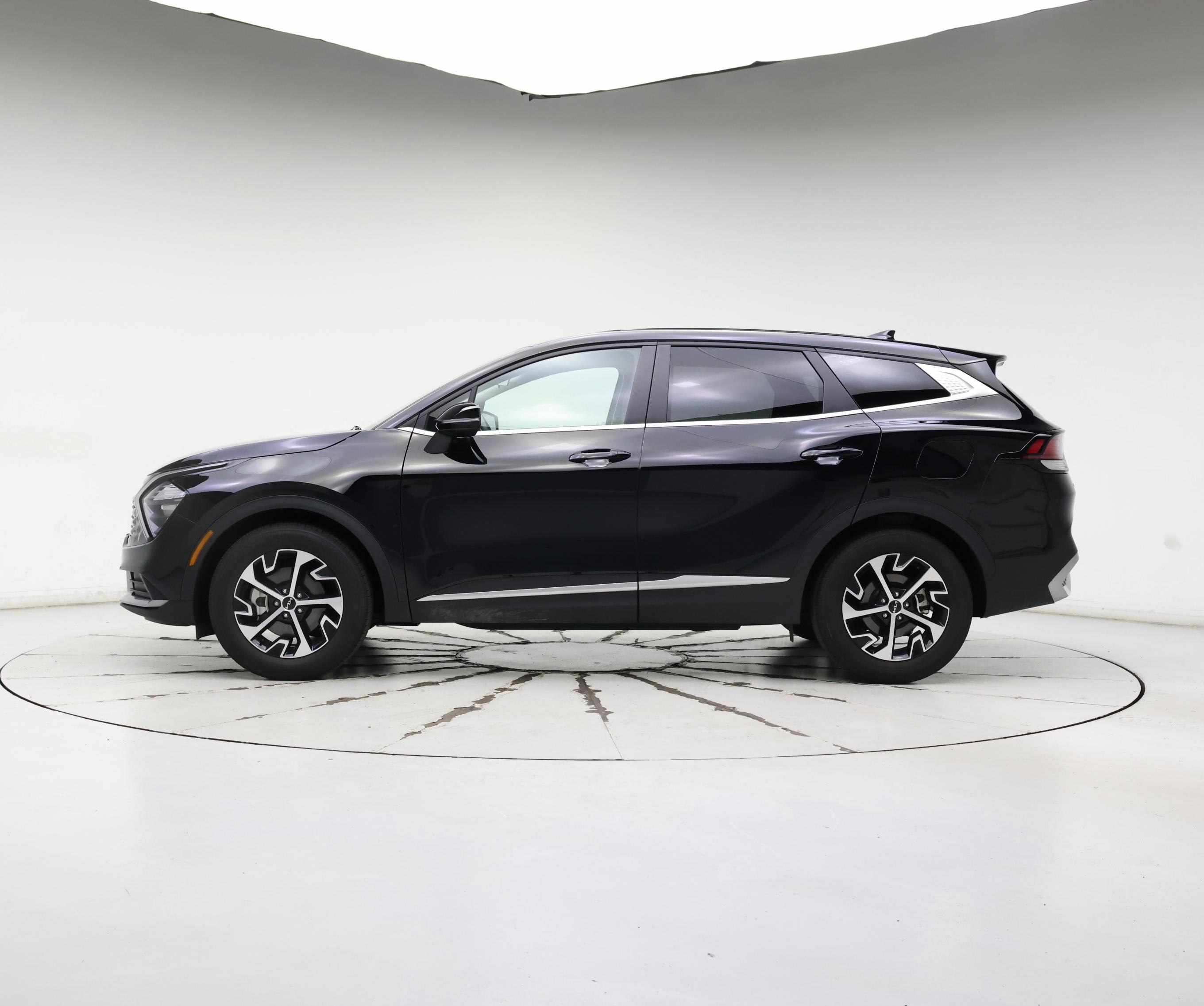 Thumbnail: 2023 Kia Sportage - 3