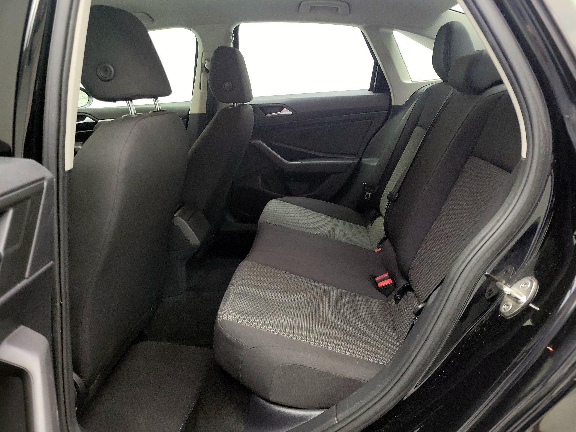 Thumbnail: 2019 Volkswagen Jetta - 19