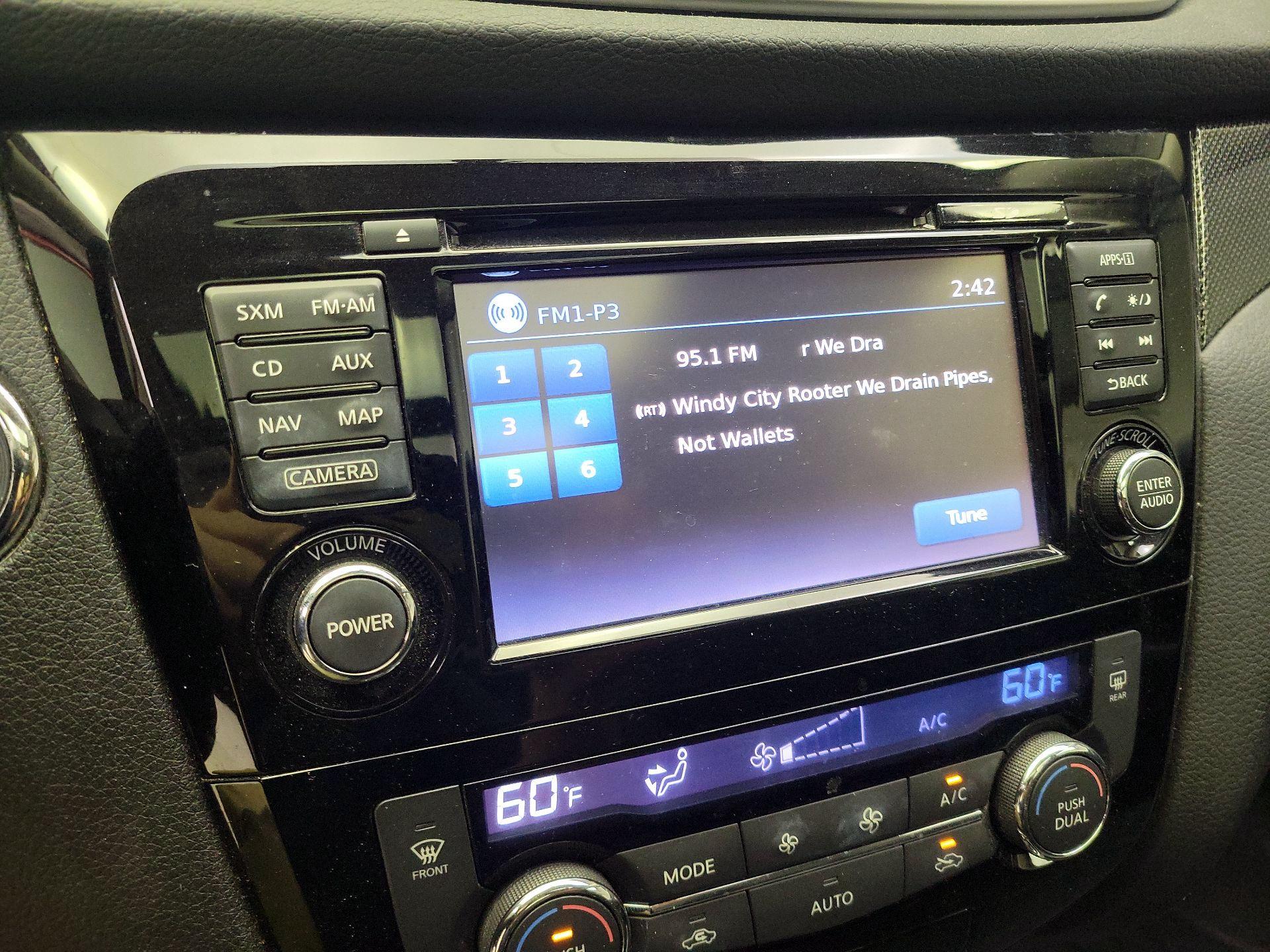 Thumbnail: 2014 Nissan Rogue - 16