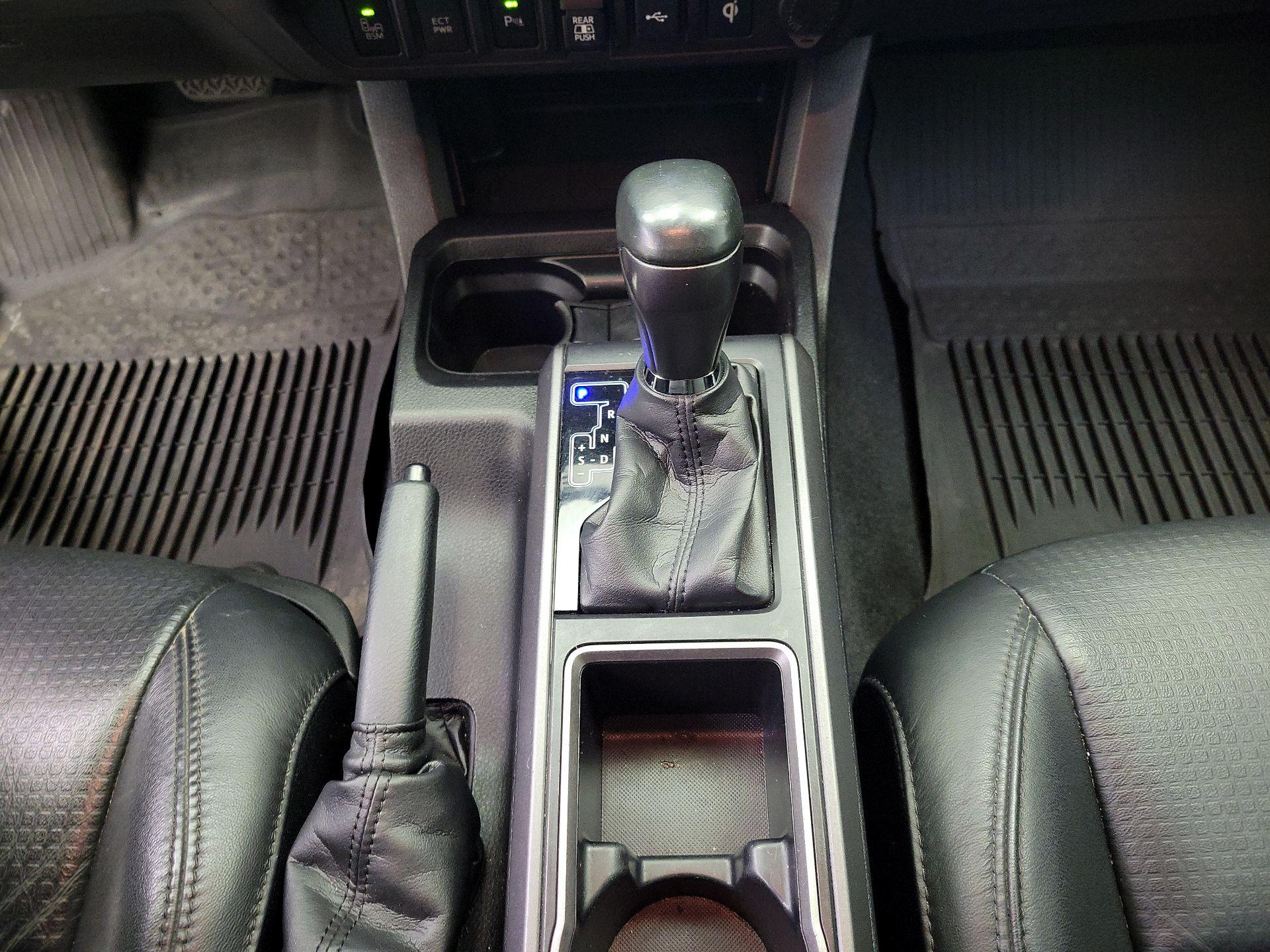 Thumbnail: 2021 Toyota Tacoma - 18