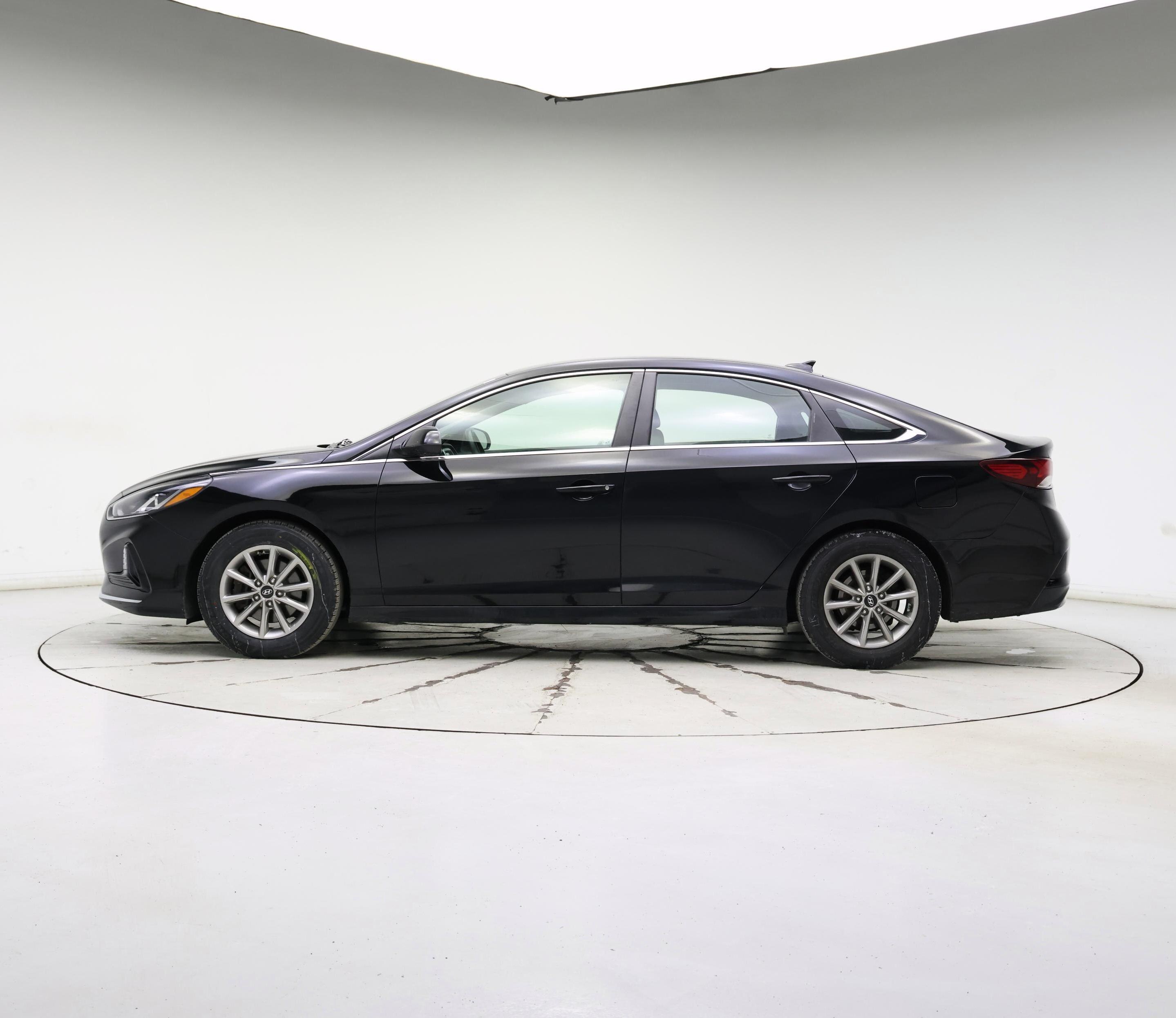 Thumbnail: 2018 Hyundai Sonata - 3