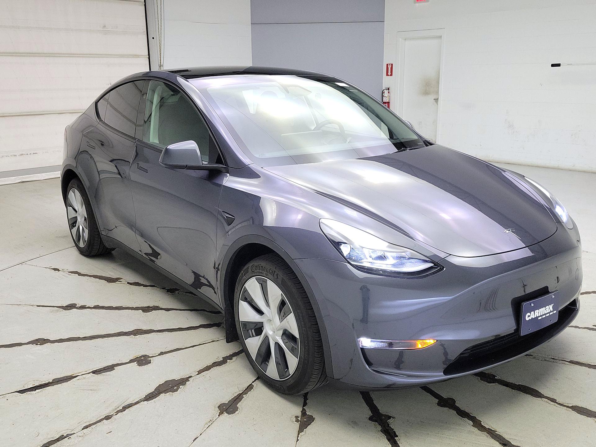 Thumbnail: 2023 Tesla Model Y - 1
