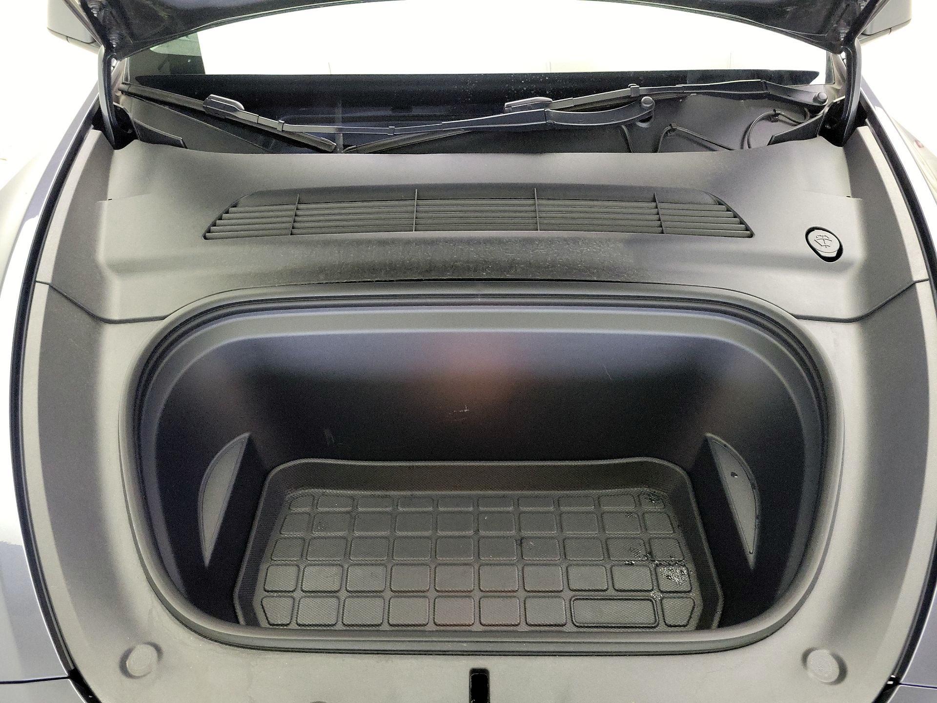 Thumbnail: 2023 Tesla Model Y - 19