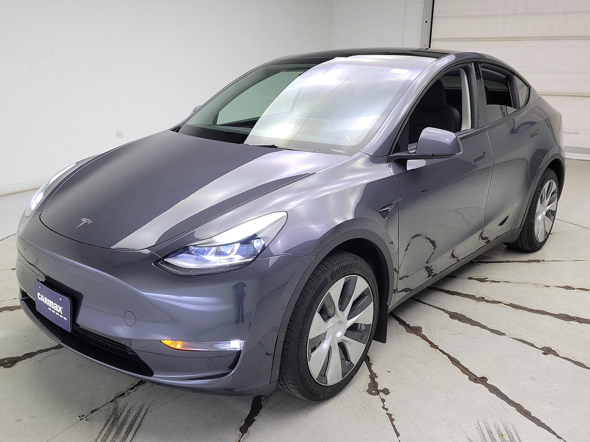 Thumbnail: 2023 Tesla Model Y - 3