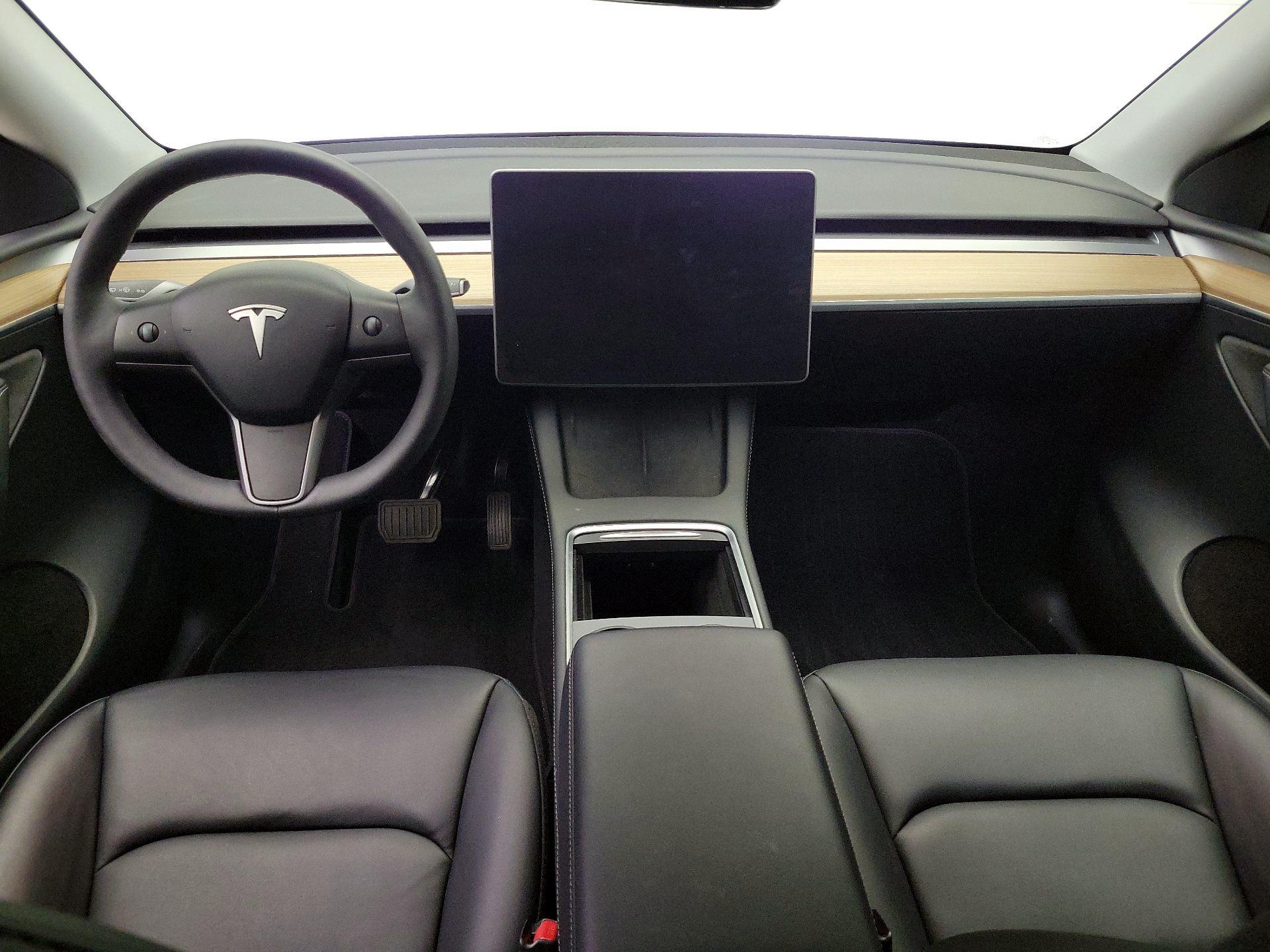 Thumbnail: 2023 Tesla Model Y - 8