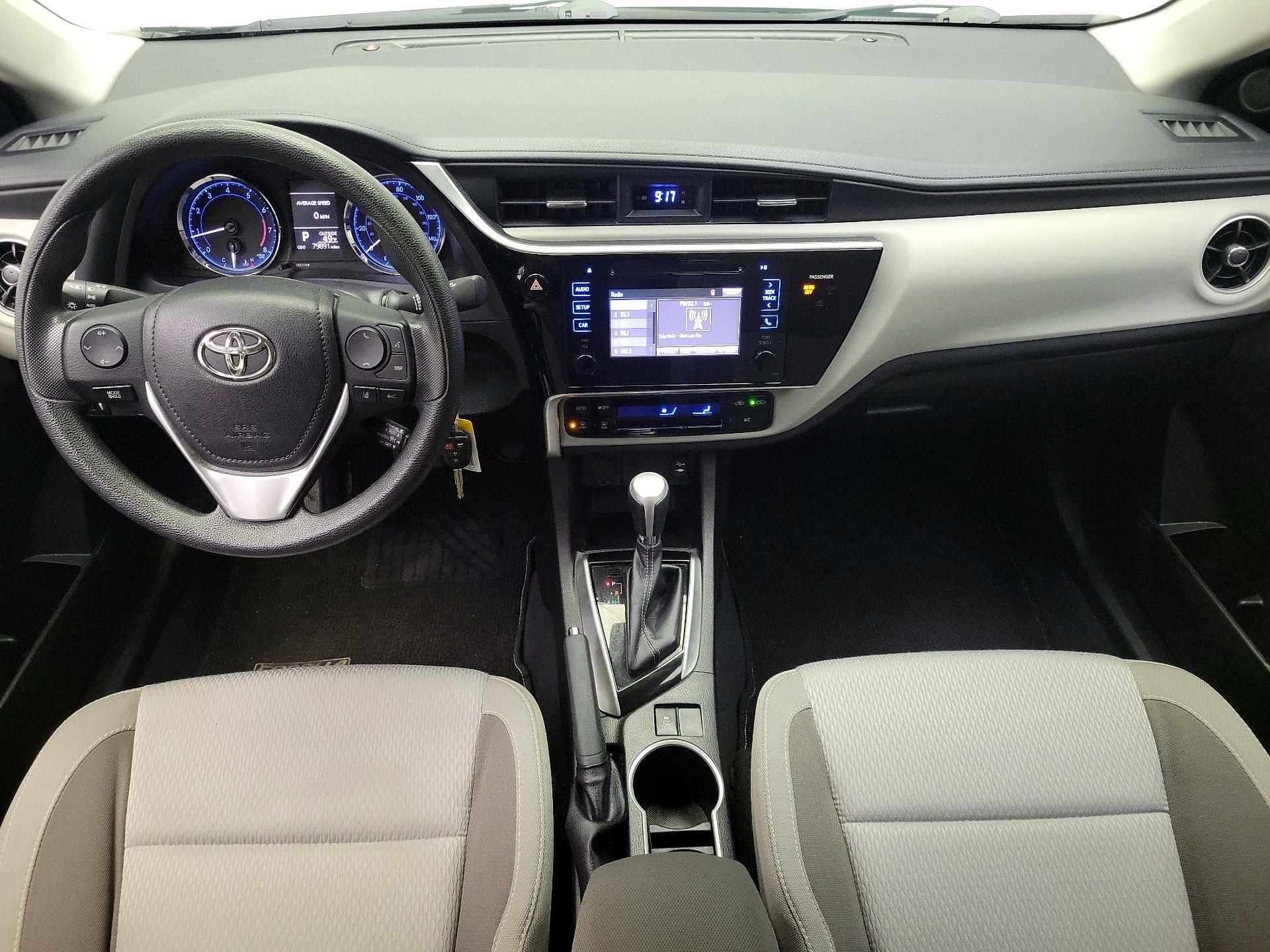 Thumbnail: 2017 Toyota Corolla - 9