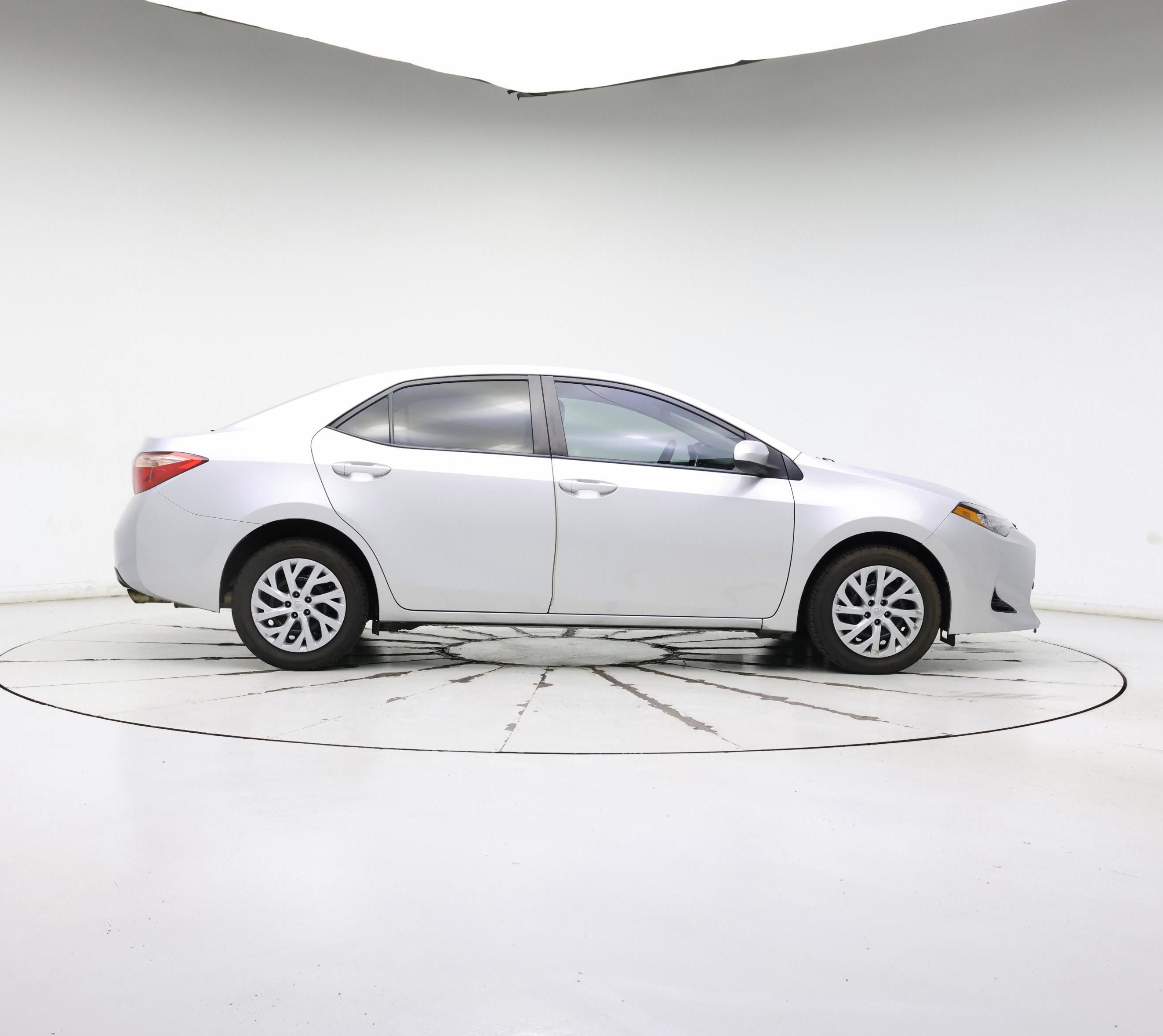 Thumbnail: 2017 Toyota Corolla - 7