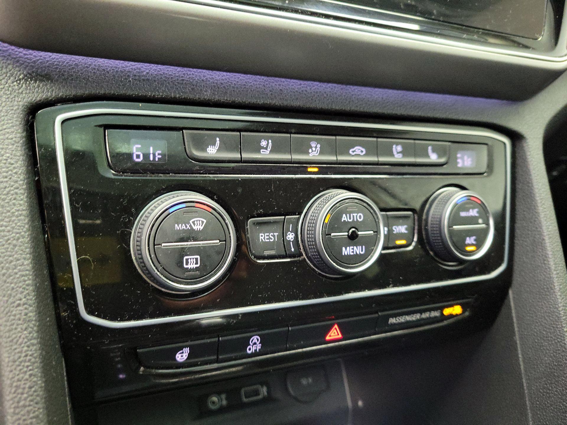 Thumbnail: 2019 Volkswagen Atlas - 15