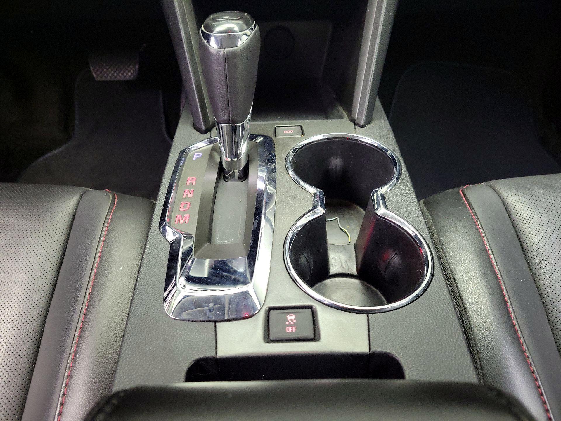 Thumbnail: 2016 GMC Terrain - 17