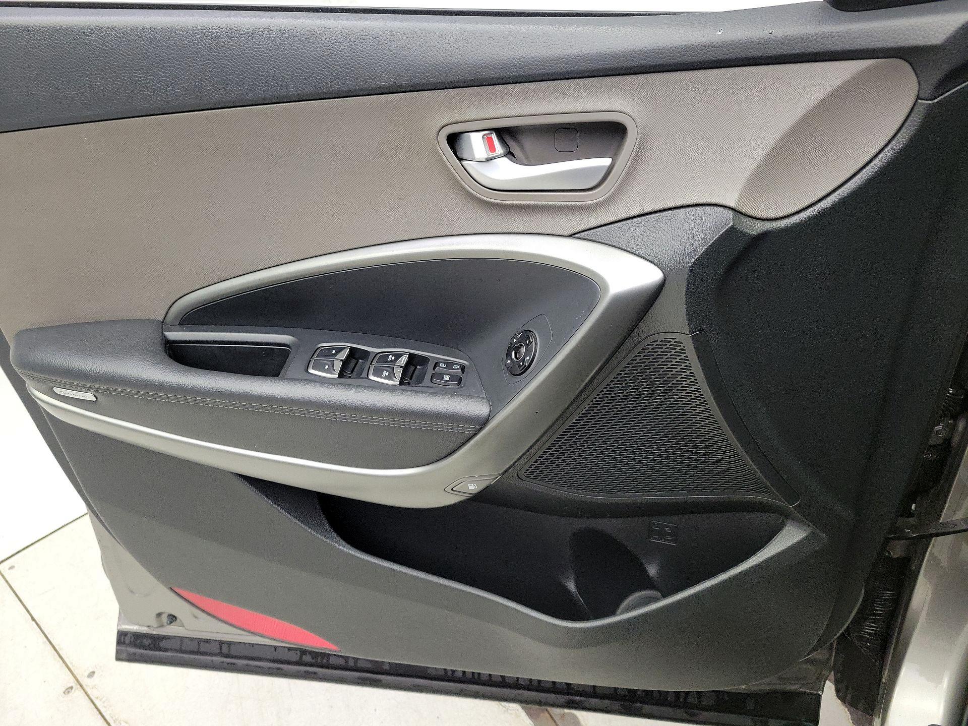 Thumbnail: 2018 Hyundai Santa Fe - 12