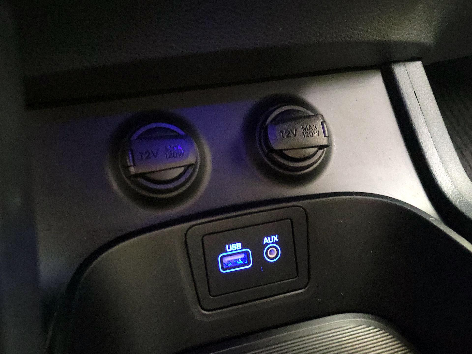 Thumbnail: 2018 Hyundai Santa Fe - 18