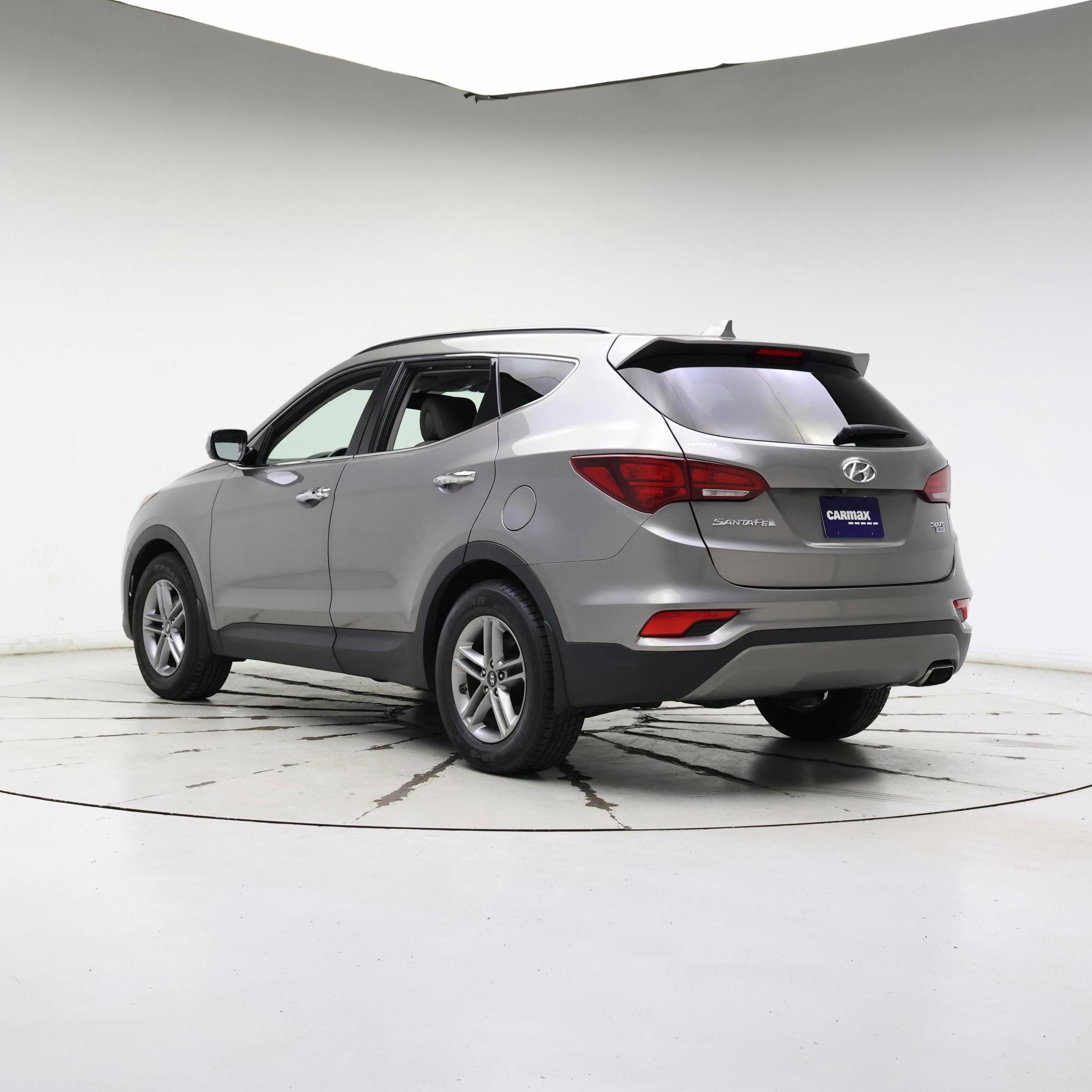 Thumbnail: 2018 Hyundai Santa Fe - 2