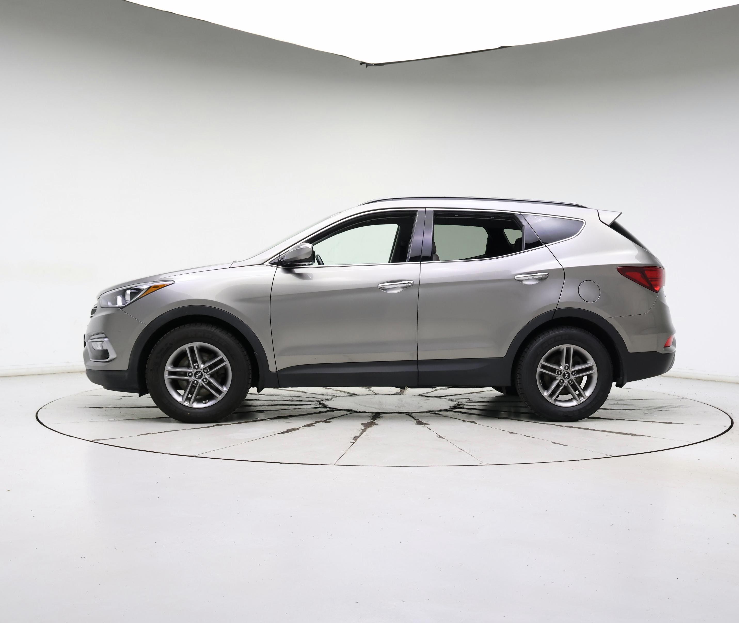 Thumbnail: 2018 Hyundai Santa Fe - 3