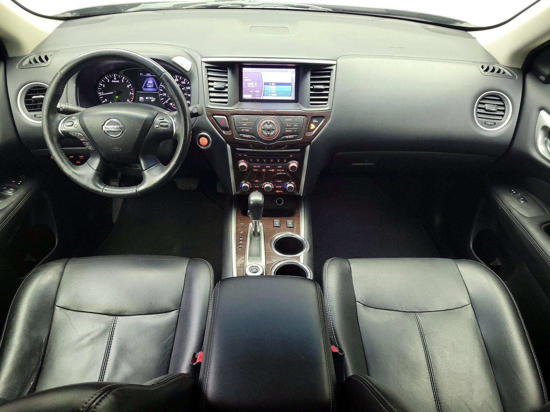 Thumbnail: 2015 Nissan Pathfinder - 9