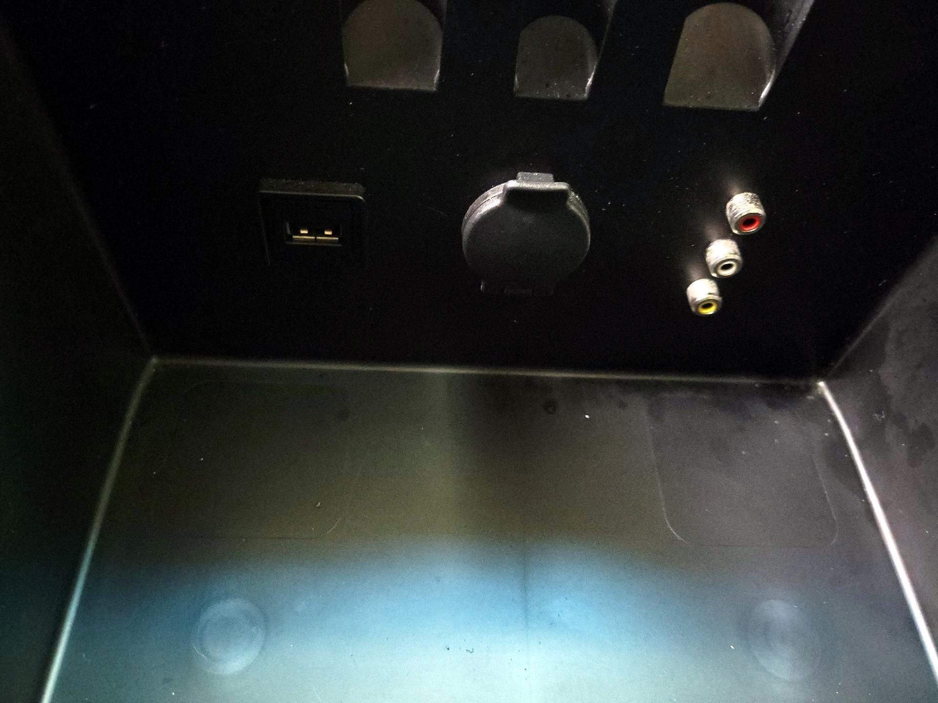 Thumbnail: 2015 Nissan Pathfinder - 18