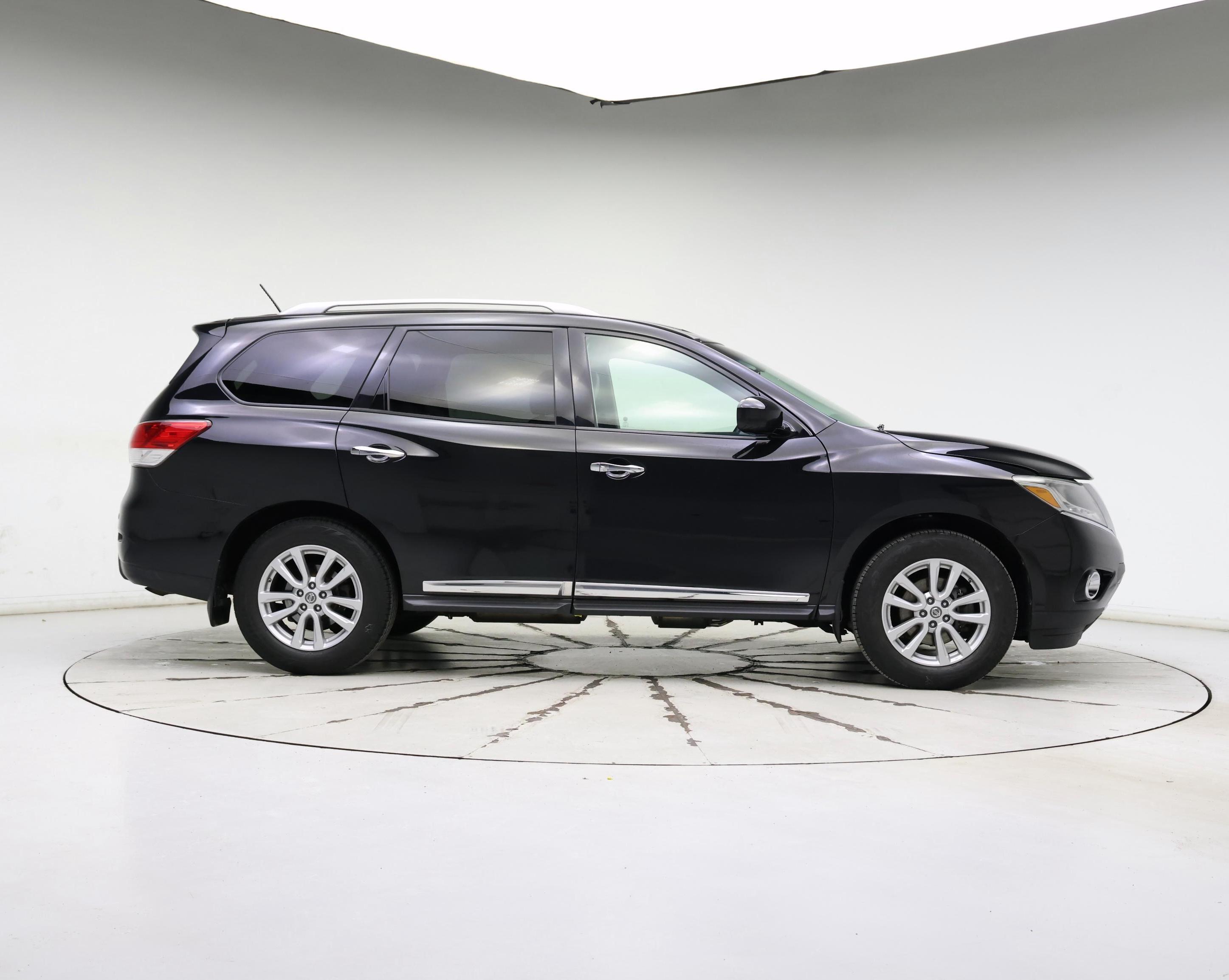 Thumbnail: 2015 Nissan Pathfinder - 7