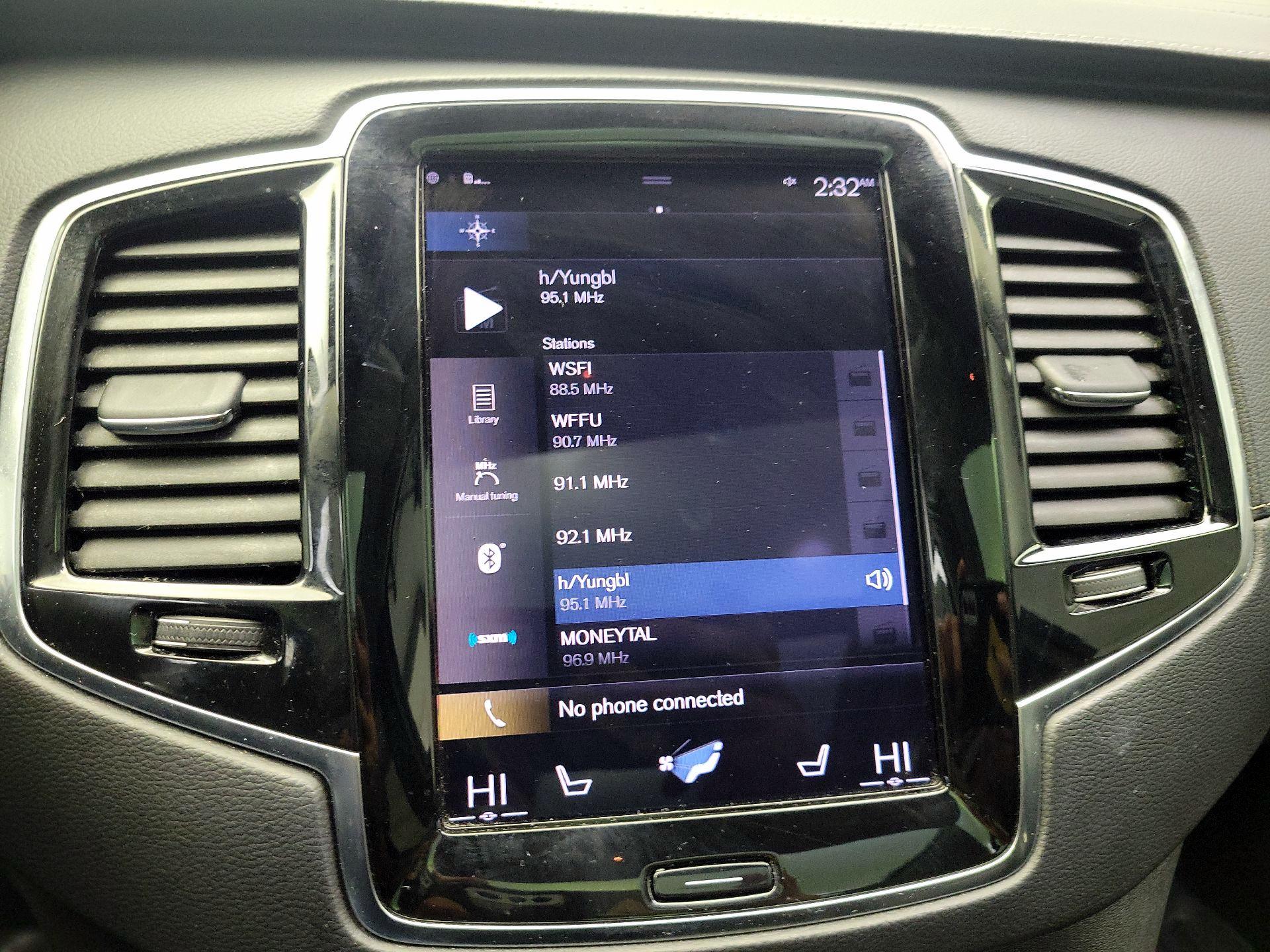 Thumbnail: 2021 Volvo XC90 - 16