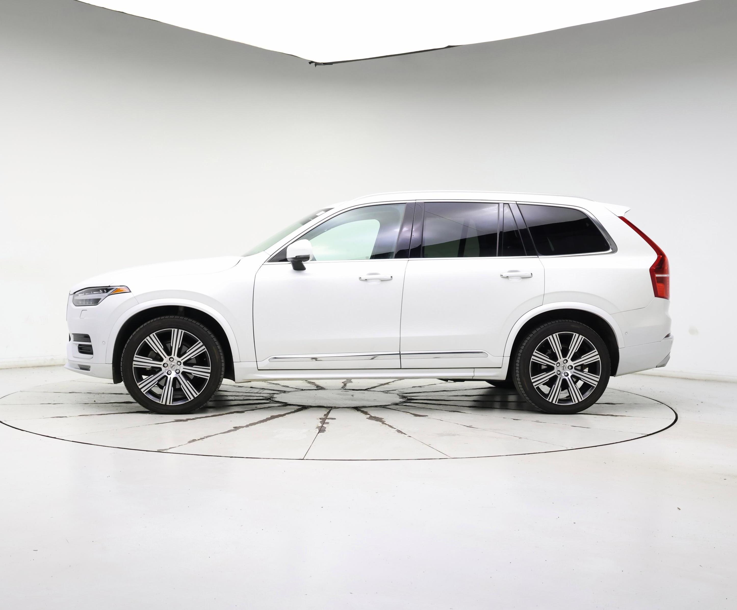 Thumbnail: 2021 Volvo XC90 - 3